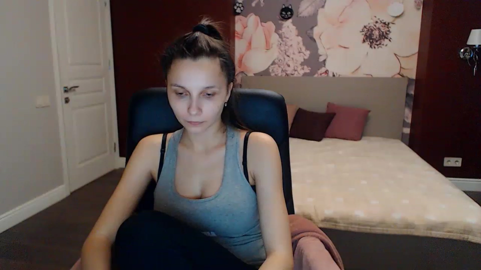 Gallery image thumbnail from Karina_Mils's myfreecams stream on, 01/29/2023, 13:41 image 7 of 20