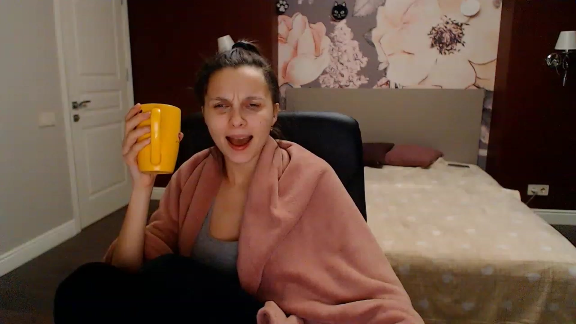 Gallery image thumbnail from Karina_Mils's myfreecams stream on, 01/29/2023, 17:54 image 7 of 20