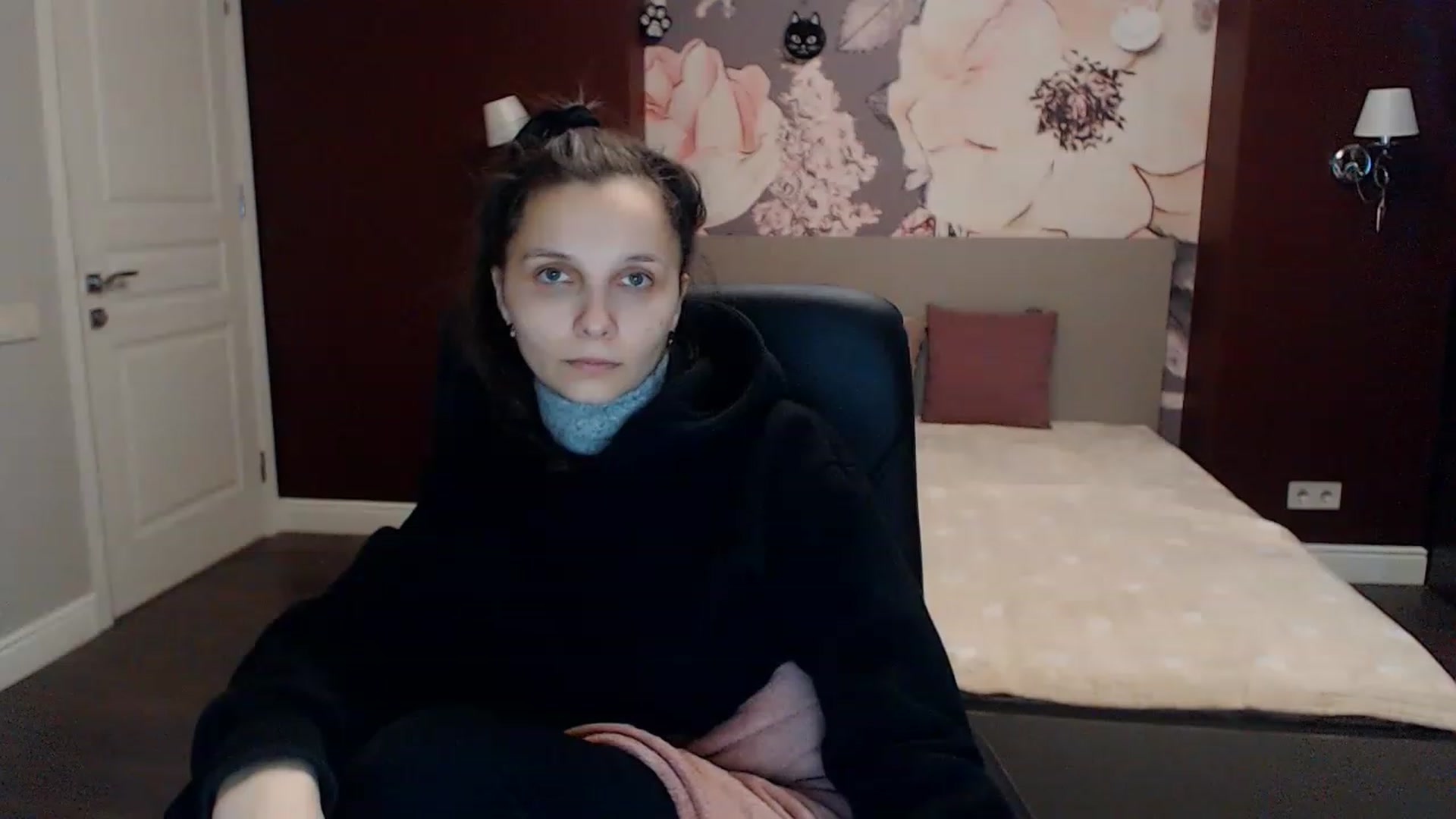 Gallery image thumbnail from Karina_Mils's myfreecams stream on, 01/30/2023, 07:35 image 1 of 20
