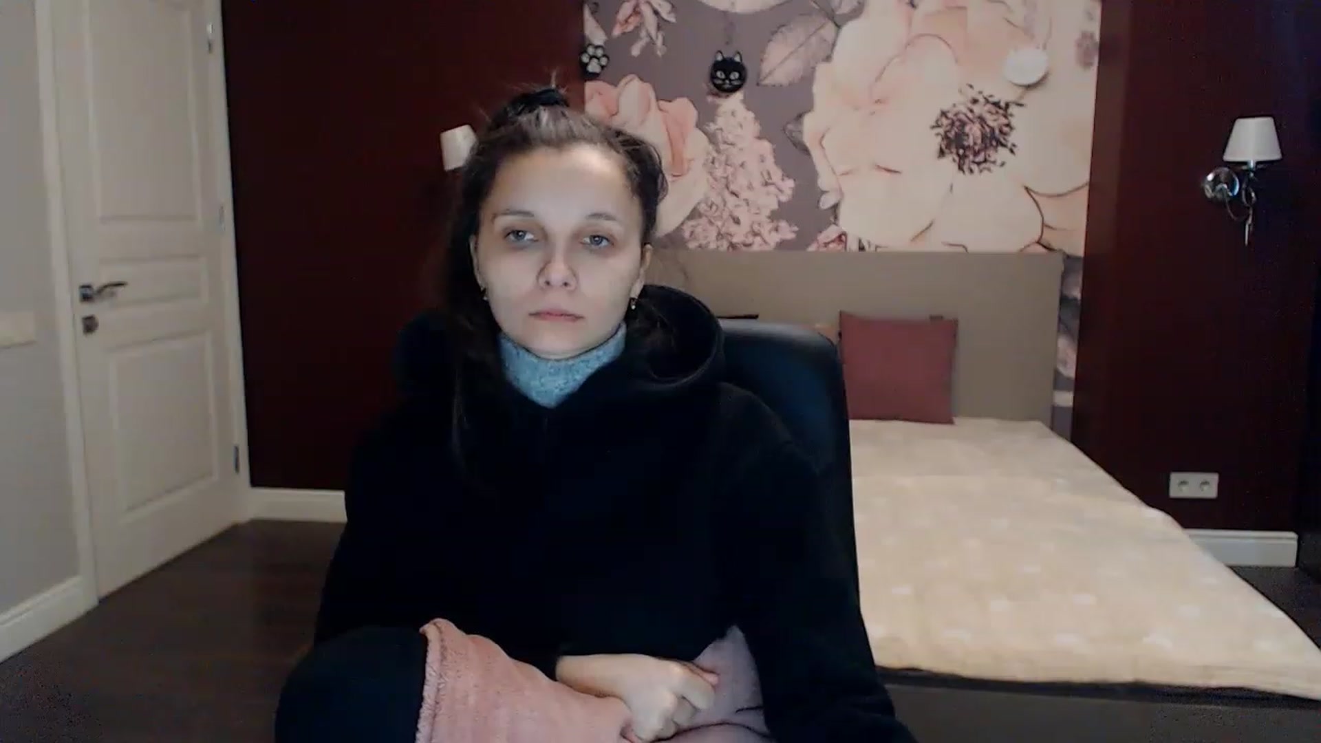 Gallery image thumbnail from Karina_Mils's myfreecams stream on, 01/30/2023, 07:35 image 11 of 20