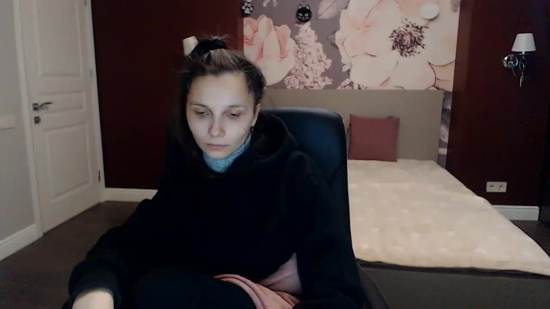 Gallery image thumbnail from Karina_Mils's myfreecams stream on, 01/30/2023, 07:35 image 2 of 20