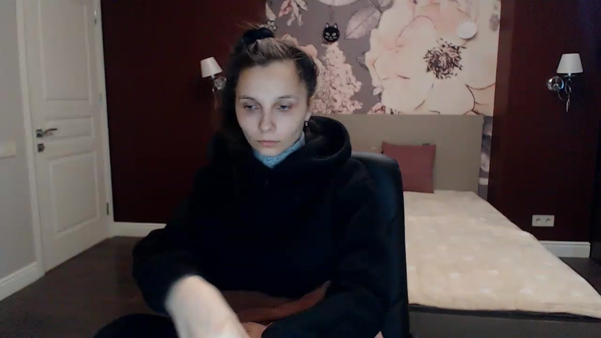 Gallery image thumbnail from Karina_Mils's myfreecams stream on, 01/30/2023, 07:35 image 9 of 20