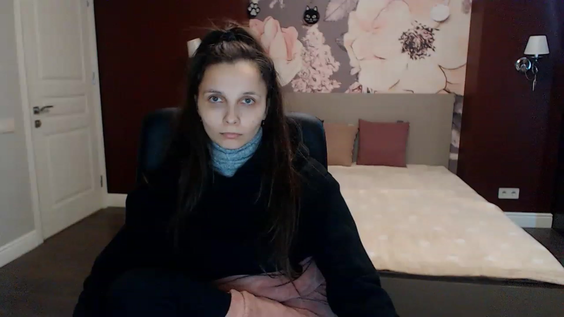 Gallery image thumbnail from Karina_Mils's myfreecams stream on, 01/30/2023, 08:42 image 15 of 20