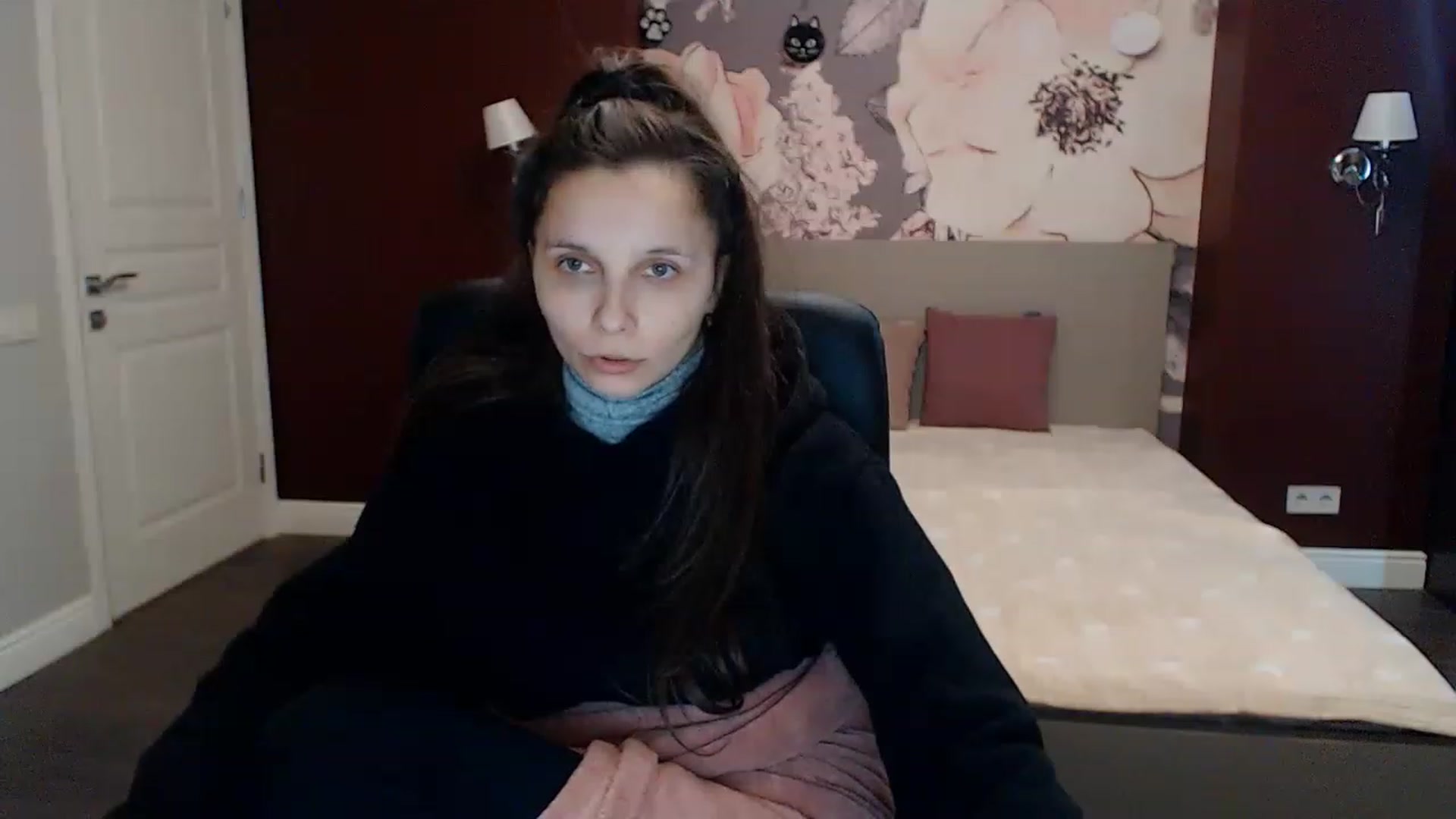 Gallery image thumbnail from Karina_Mils's myfreecams stream on, 01/30/2023, 08:42 image 3 of 20
