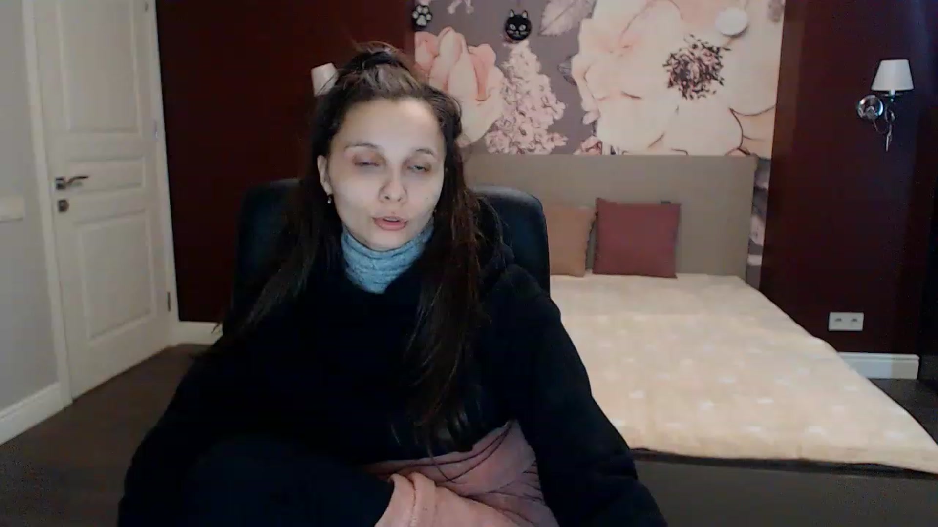 Gallery image thumbnail from Karina_Mils's myfreecams stream on, 01/30/2023, 08:42 image 9 of 20