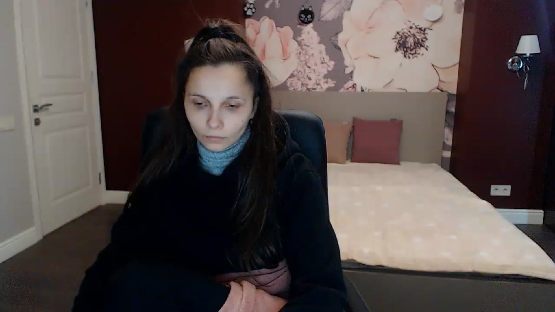 Gallery image thumbnail from Karina_Mils's myfreecams stream on, 01/30/2023, 08:42 image 7 of 20
