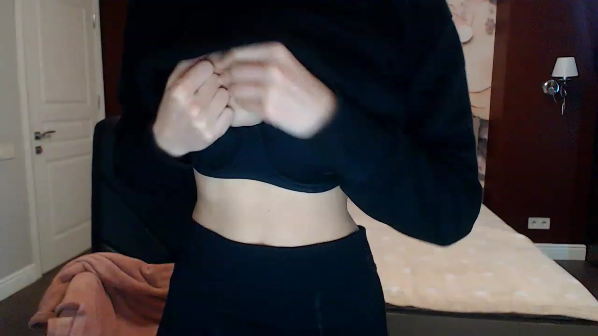 Gallery image thumbnail from Karina_Mils's myfreecams stream on, 01/30/2023, 09:45 image 5 of 20