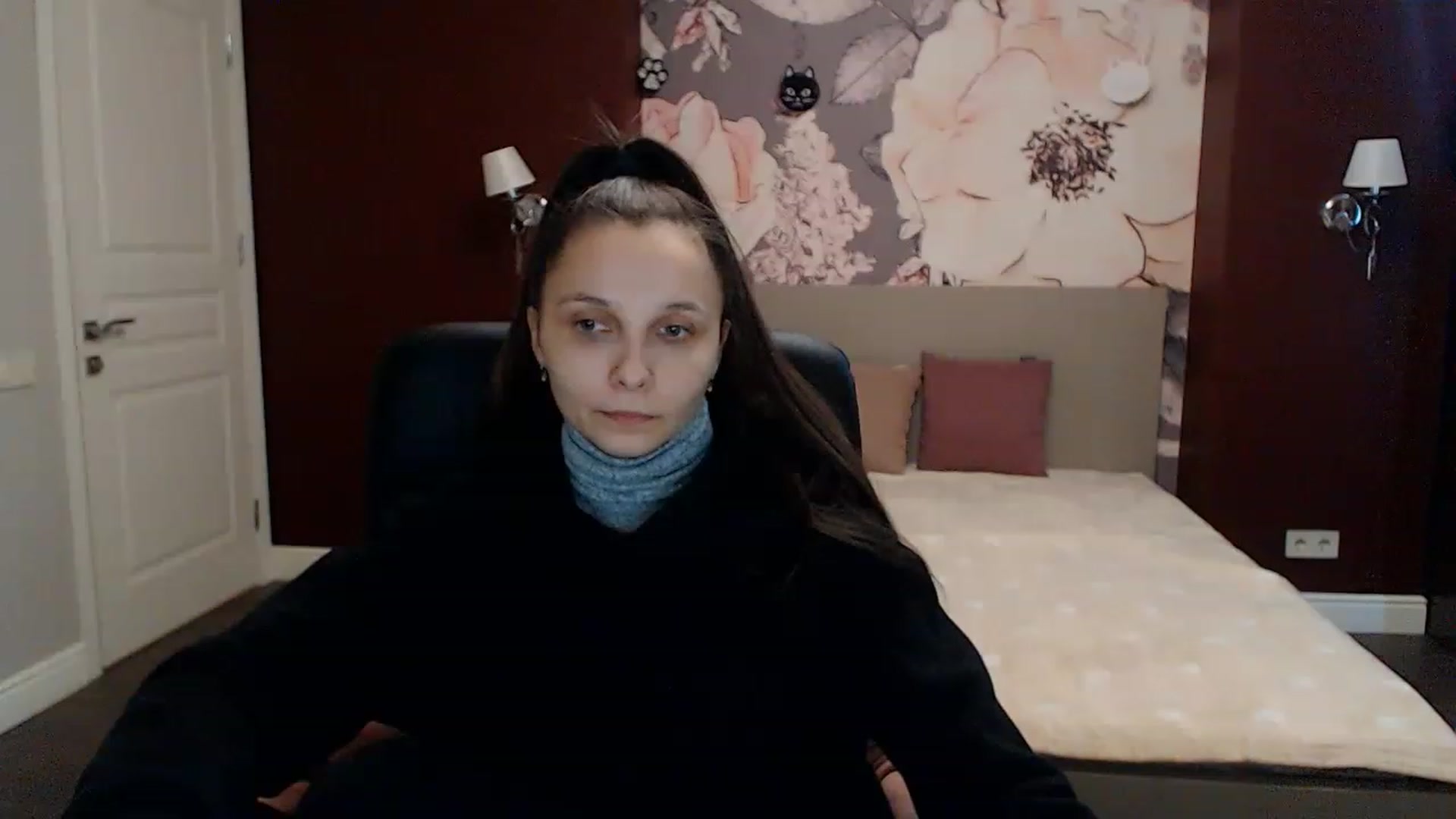 Gallery image thumbnail from Karina_Mils's myfreecams stream on, 01/30/2023, 09:45 image 10 of 20