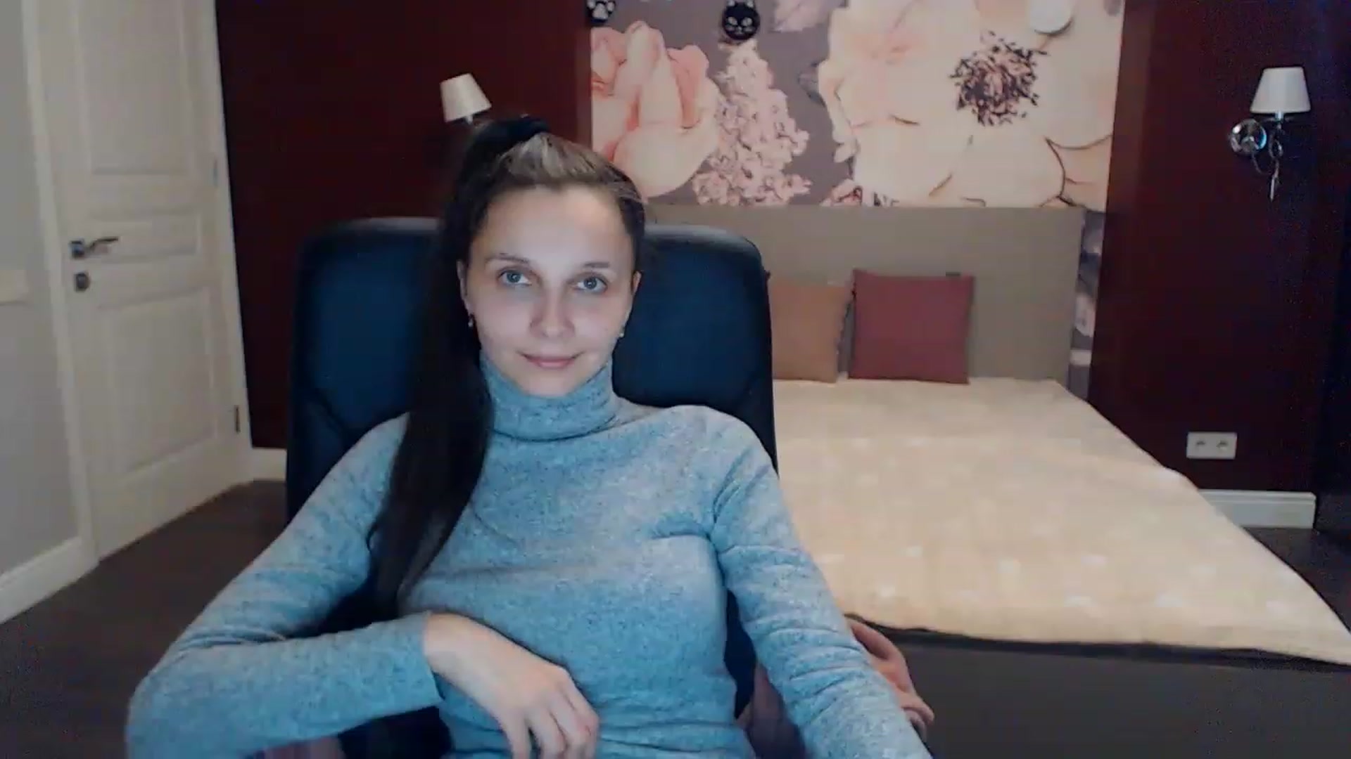 Gallery image thumbnail from Karina_Mils's myfreecams stream on, 01/30/2023, 11:49 image 10 of 20