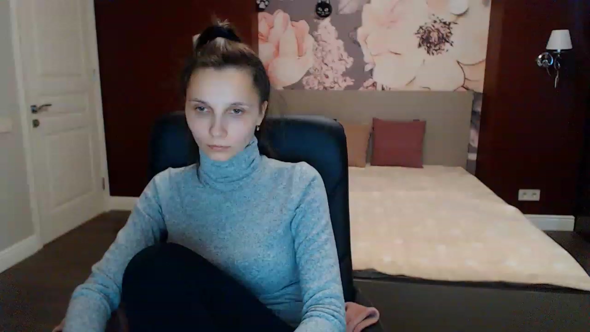 Gallery image thumbnail from Karina_Mils's myfreecams stream on, 01/30/2023, 11:49 image 15 of 20