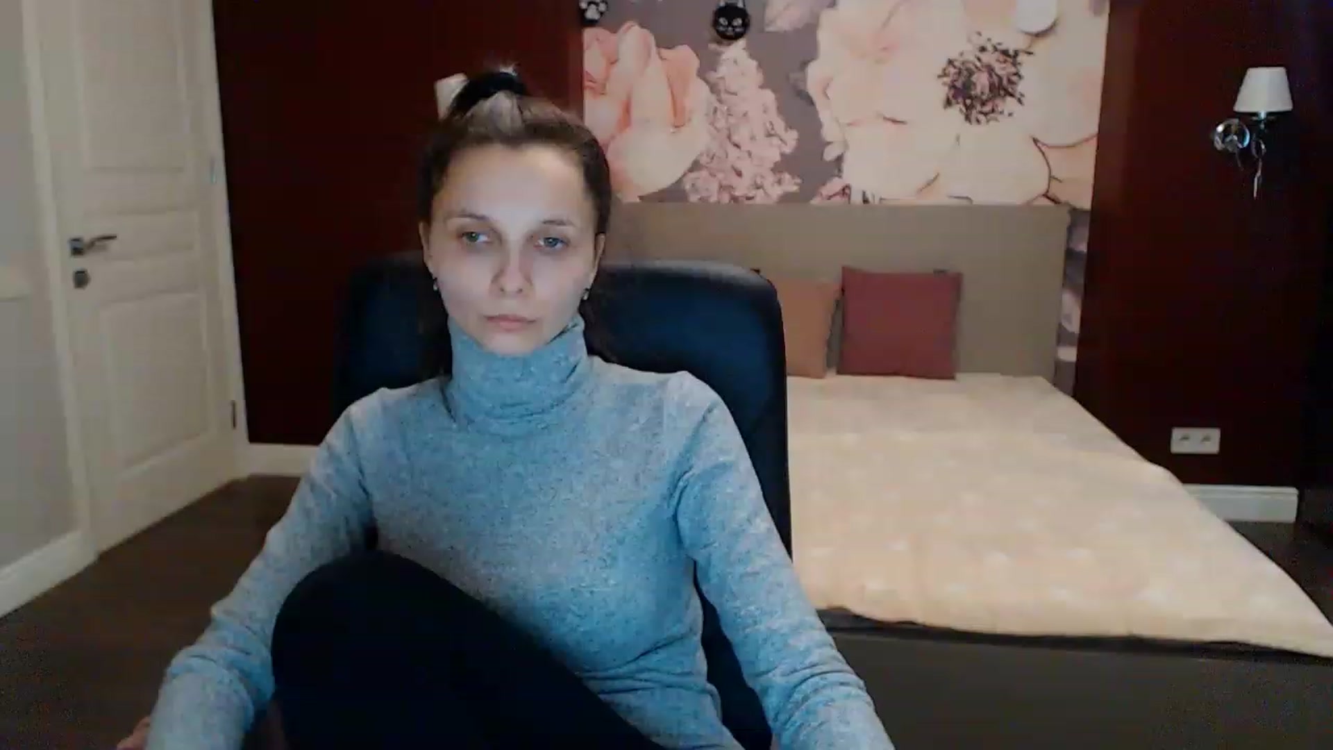 Gallery image thumbnail from Karina_Mils's myfreecams stream on, 01/30/2023, 11:49 image 16 of 20