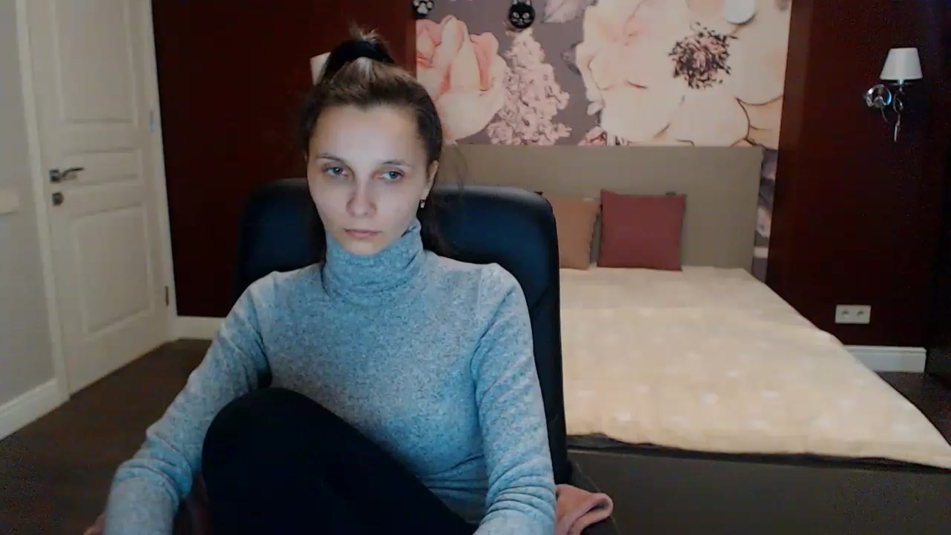 Gallery image thumbnail from Karina_Mils's myfreecams stream on, 01/30/2023, 11:49 image 14 of 20