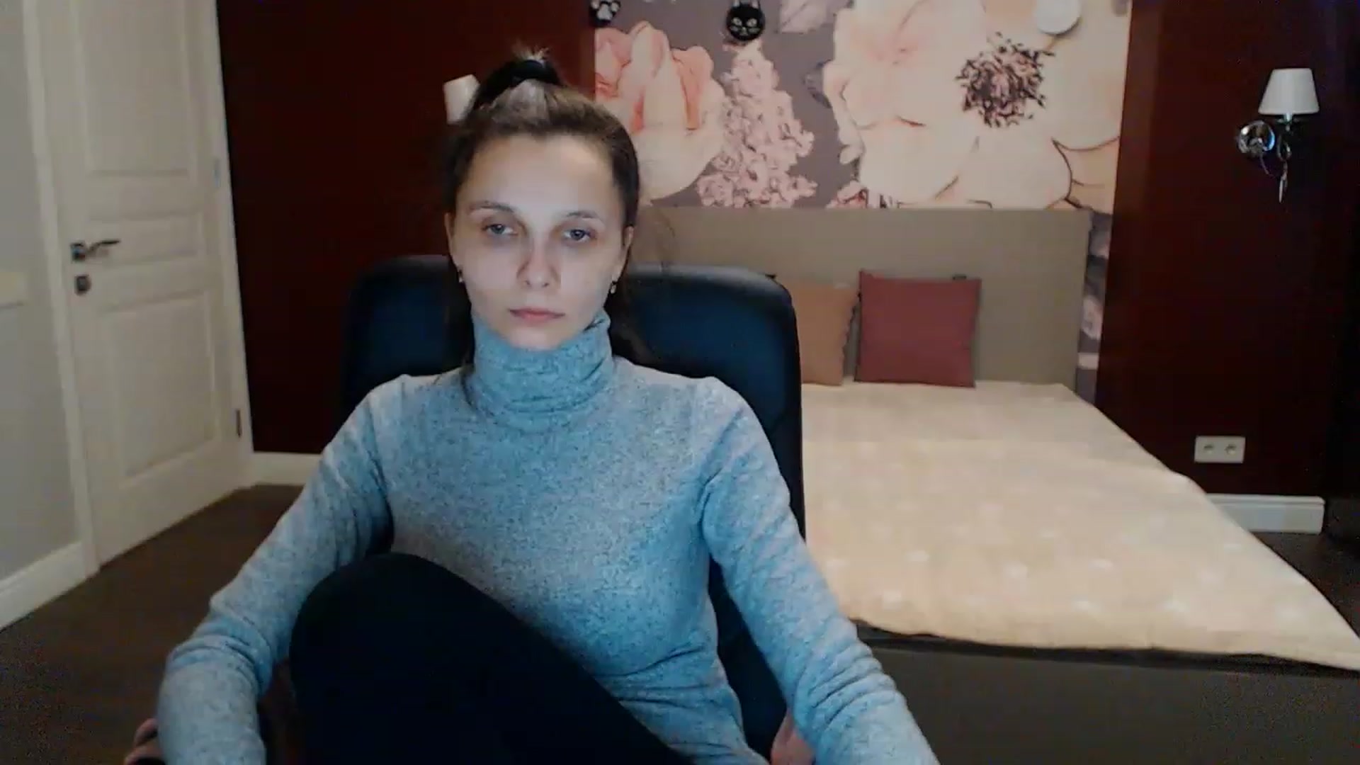 Gallery image thumbnail from Karina_Mils's myfreecams stream on, 01/30/2023, 11:49 image 13 of 20