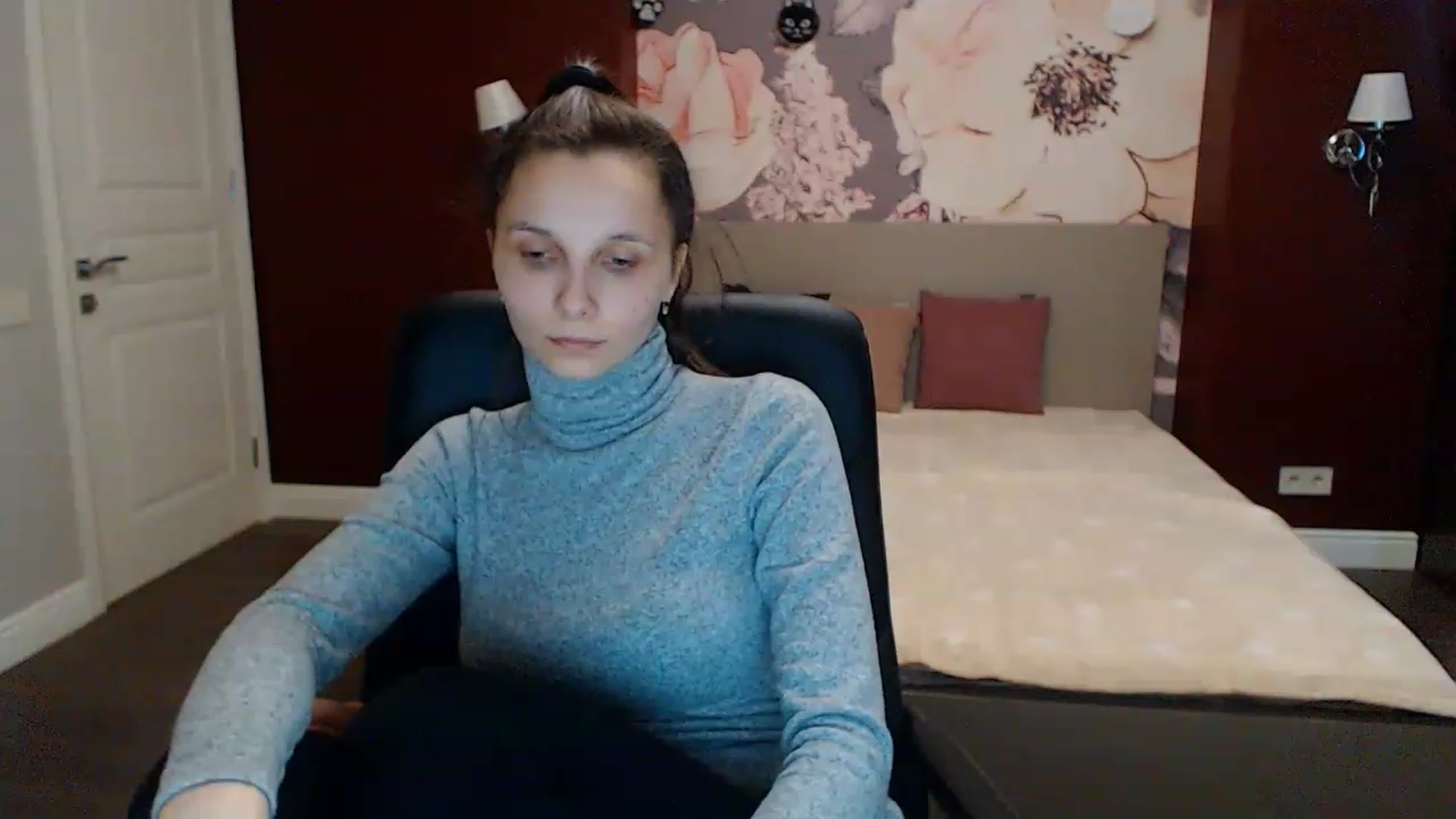 Gallery image thumbnail from Karina_Mils's myfreecams stream on, 01/30/2023, 11:49 image 18 of 20