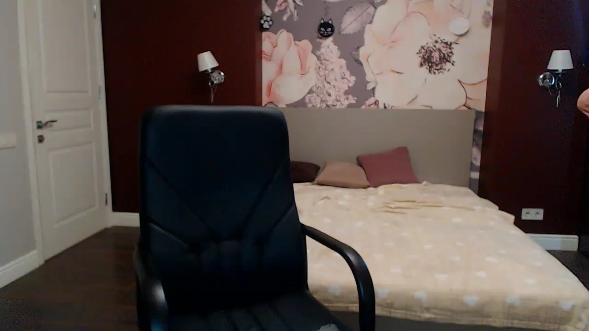 Gallery image thumbnail from Karina_Mils's myfreecams stream on, 01/31/2023, 09:19 image 19 of 20