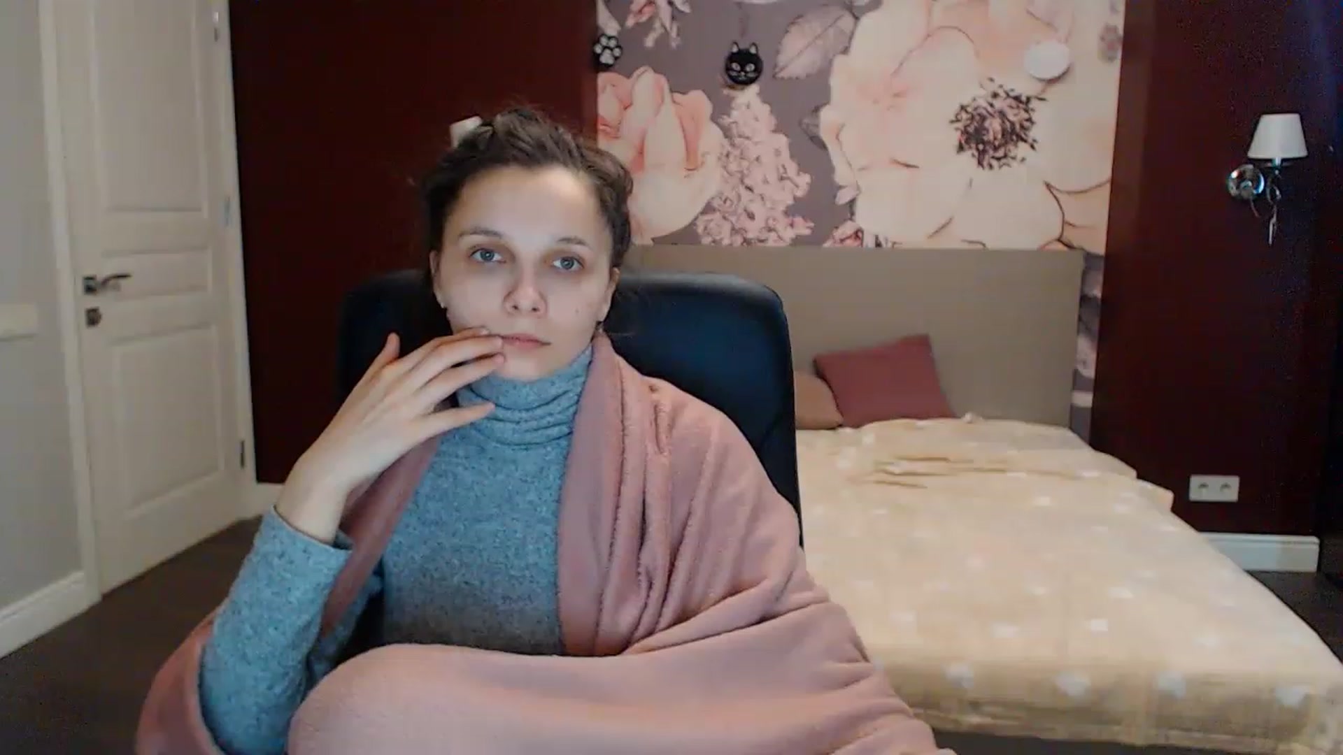 Gallery image thumbnail from Karina_Mils's myfreecams stream on, 01/31/2023, 09:19 image 15 of 20