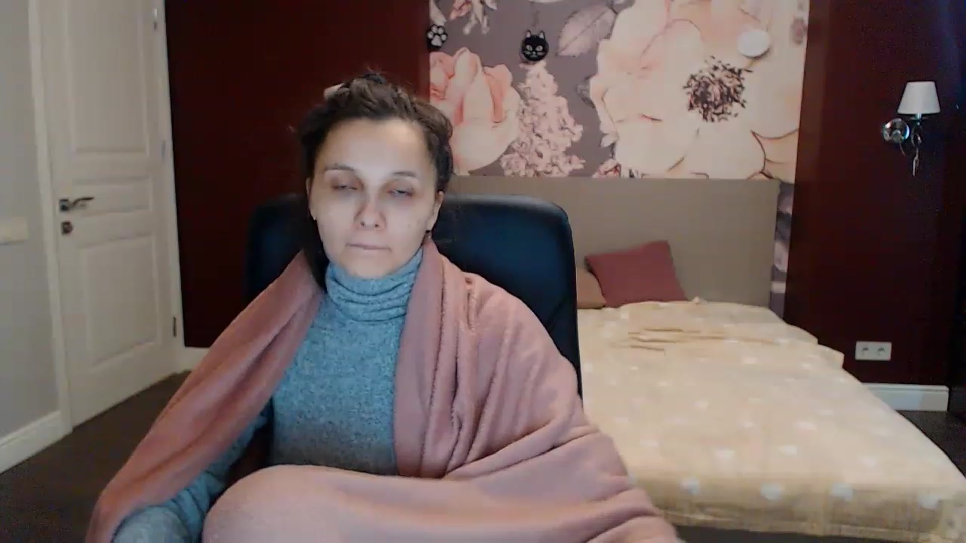 Gallery image thumbnail from Karina_Mils's myfreecams stream on, 01/31/2023, 09:19 image 16 of 20