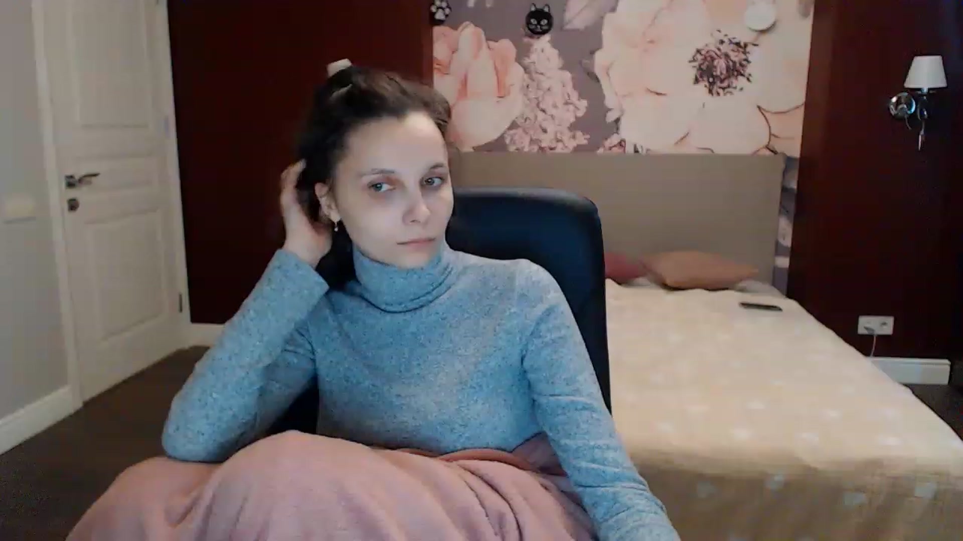 Gallery image thumbnail from Karina_Mils's myfreecams stream on, 01/31/2023, 10:26 image 18 of 20