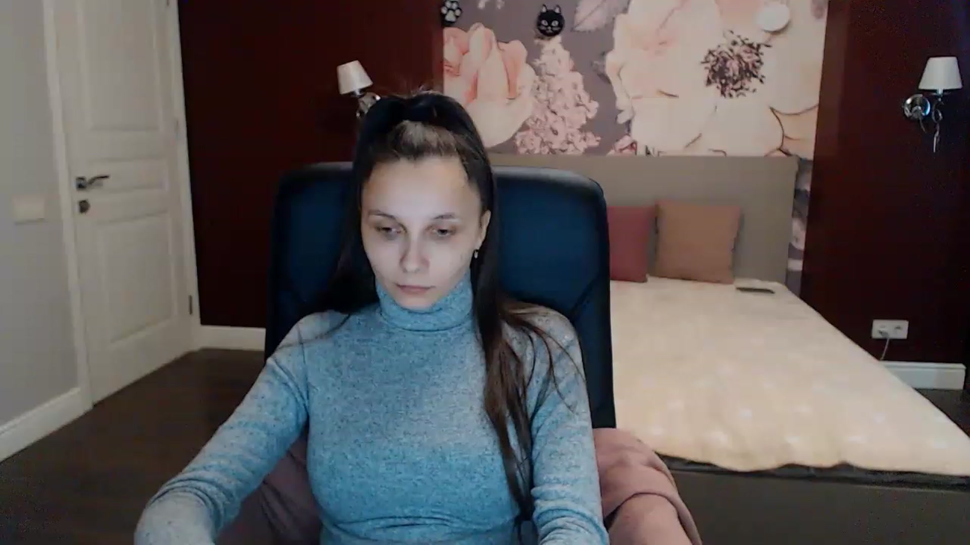 Gallery image thumbnail from Karina_Mils's myfreecams stream on, 01/31/2023, 12:01 image 9 of 20