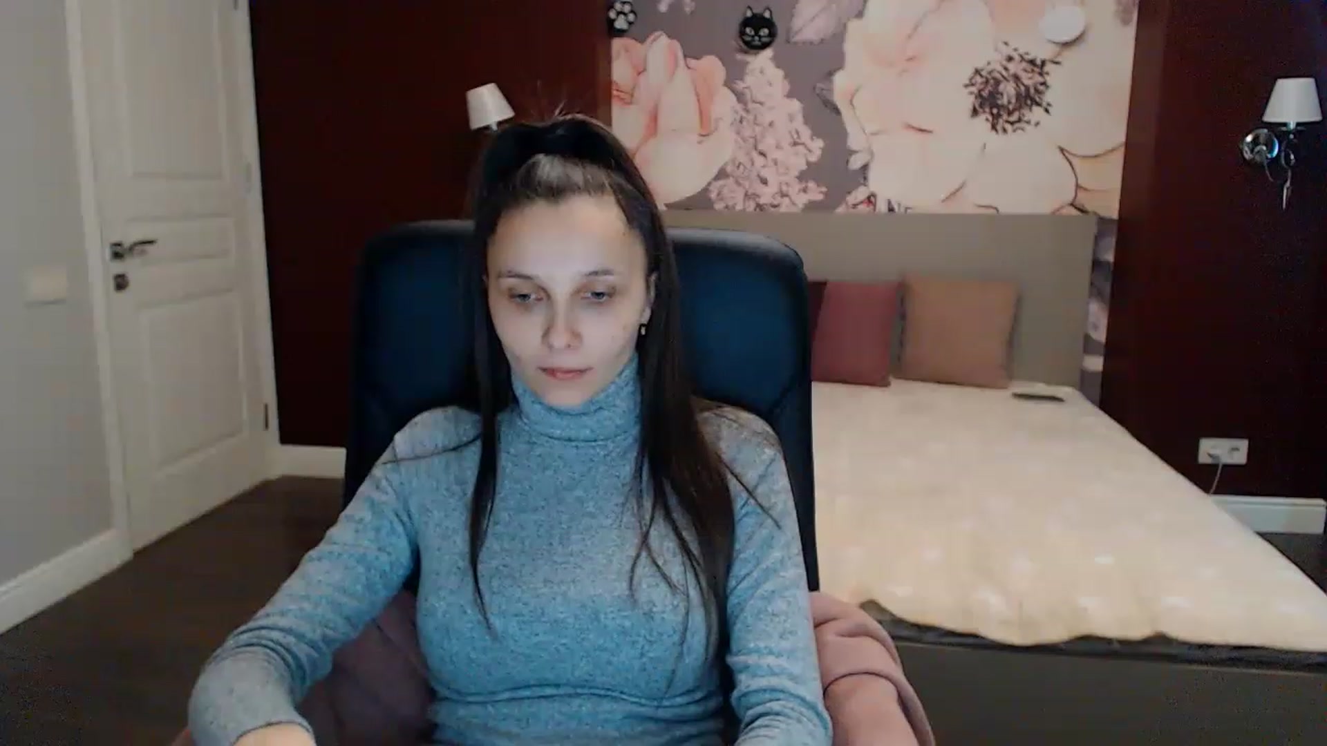 Gallery image thumbnail from Karina_Mils's myfreecams stream on, 01/31/2023, 12:01 image 15 of 20