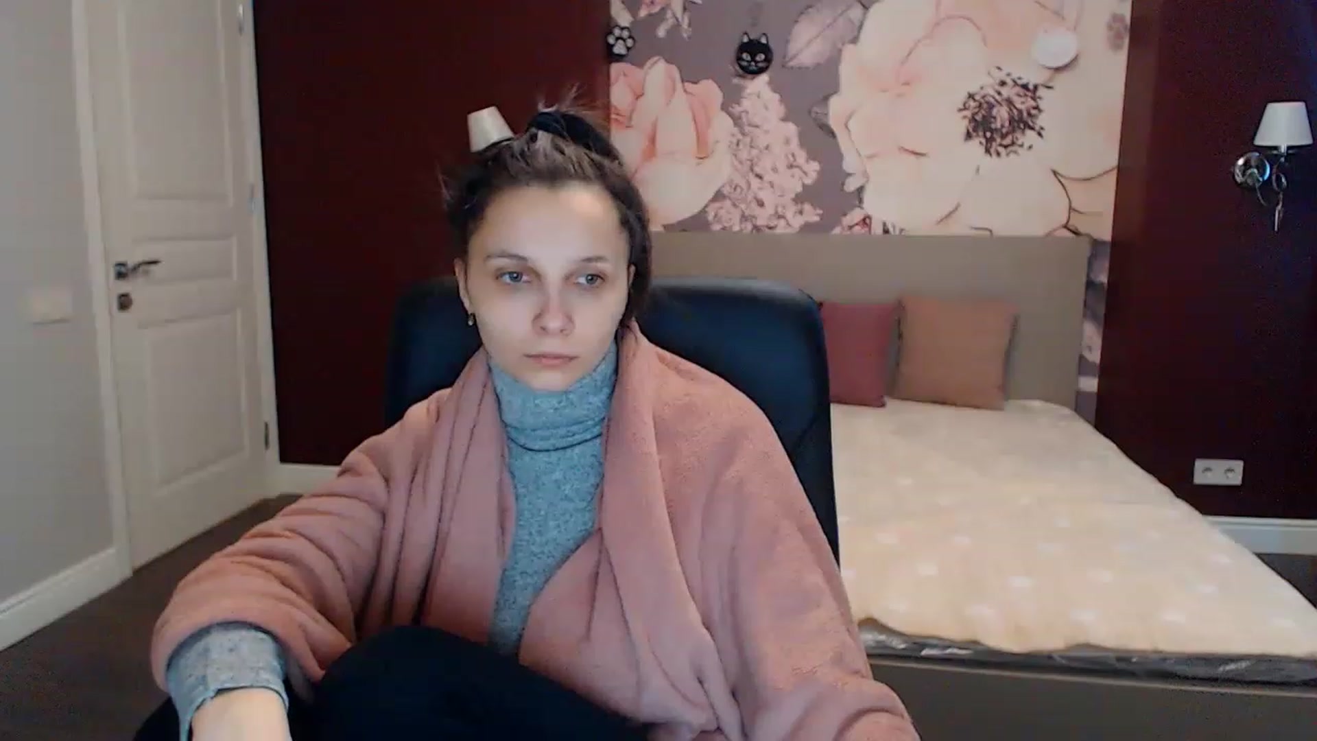 Gallery image thumbnail from Karina_Mils's myfreecams stream on, 02/01/2023, 07:54 image 1 of 20