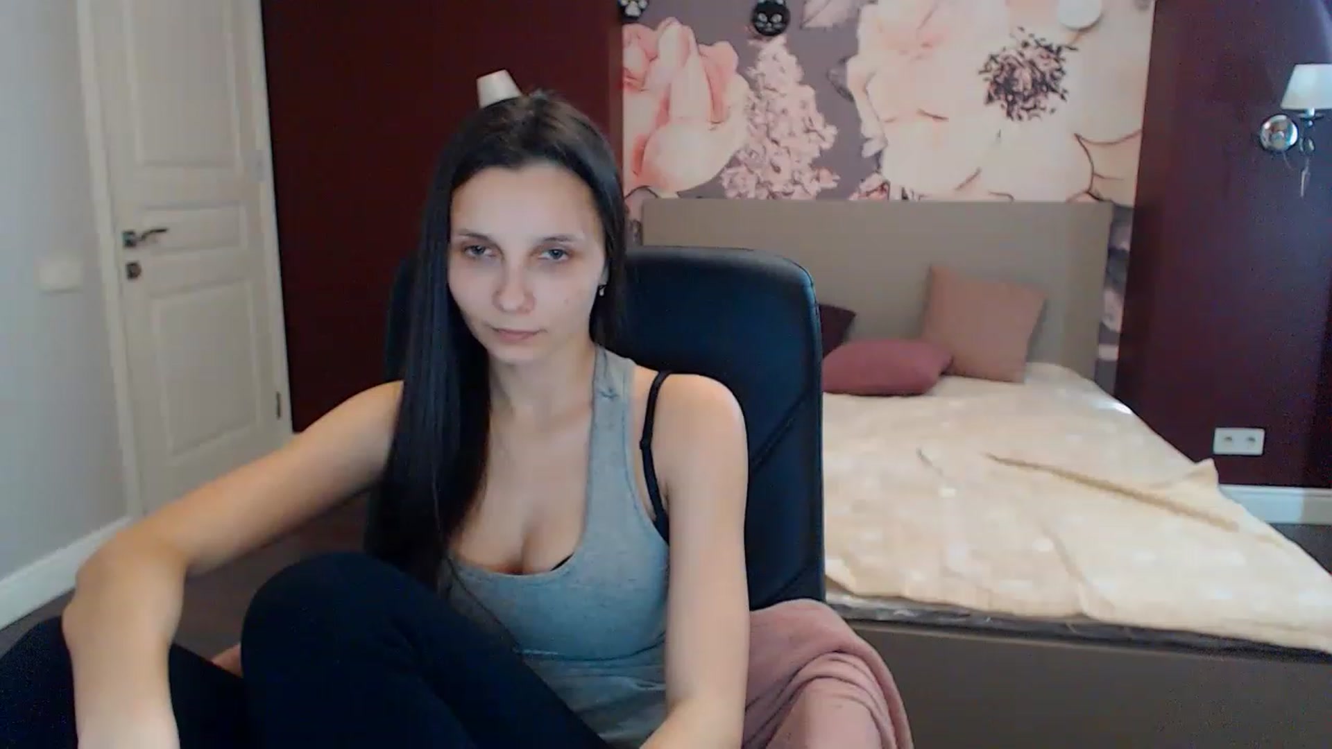 Gallery image thumbnail from Karina_Mils's myfreecams stream on, 02/01/2023, 12:06 image 20 of 20
