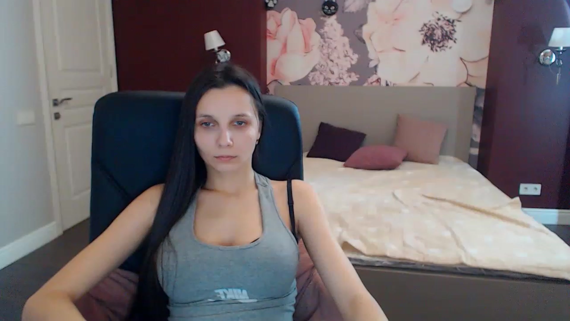 Gallery image thumbnail from Karina_Mils's myfreecams stream on, 02/01/2023, 12:06 image 5 of 20