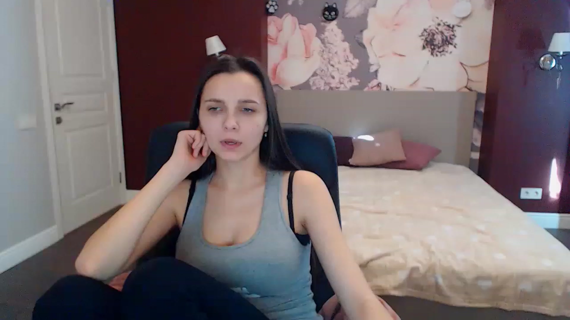 Gallery image thumbnail from Karina_Mils's myfreecams stream on, 02/02/2023, 10:49 image 2 of 20