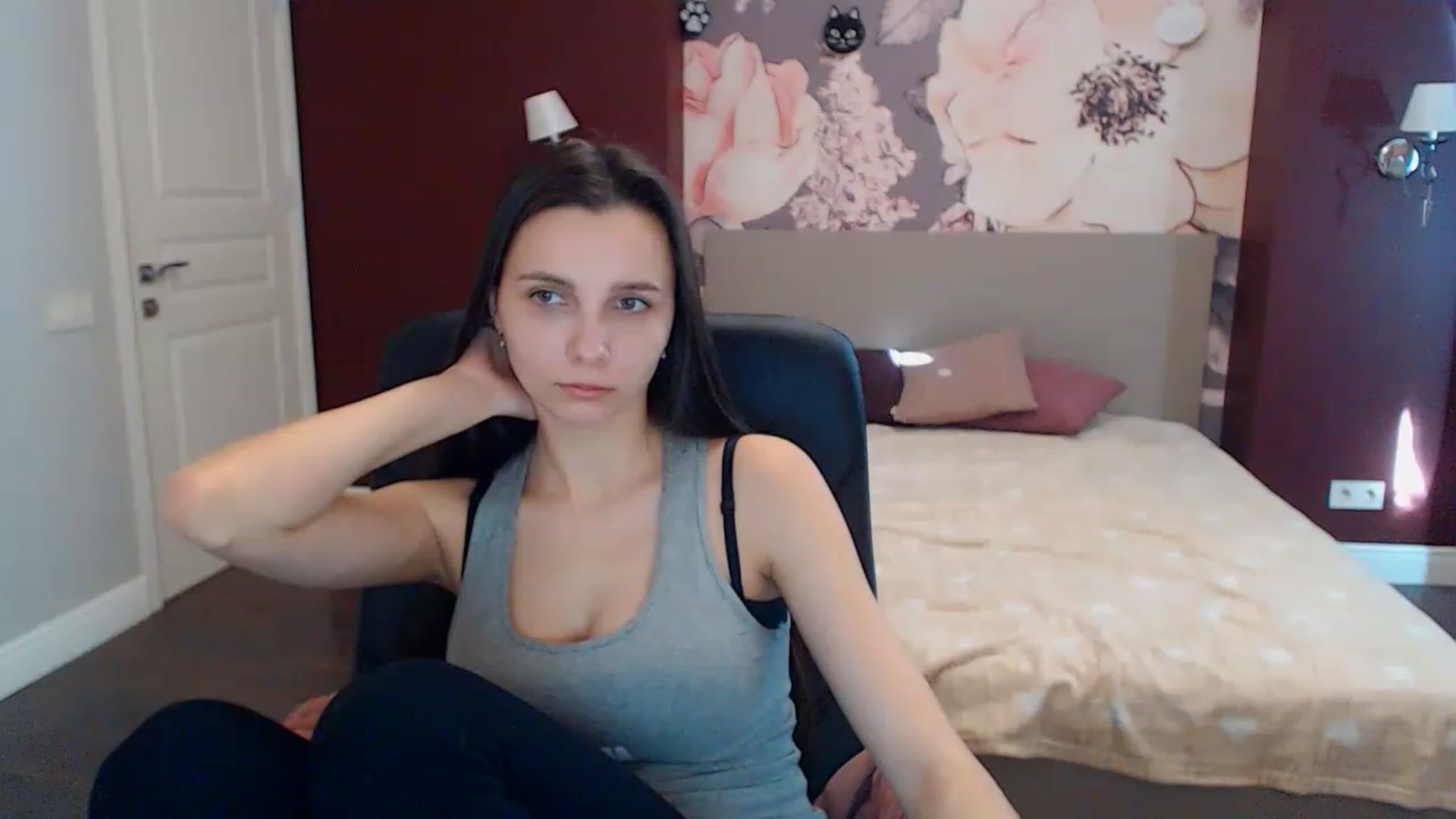 Gallery image thumbnail from Karina_Mils's myfreecams stream on, 02/02/2023, 10:49 image 7 of 20
