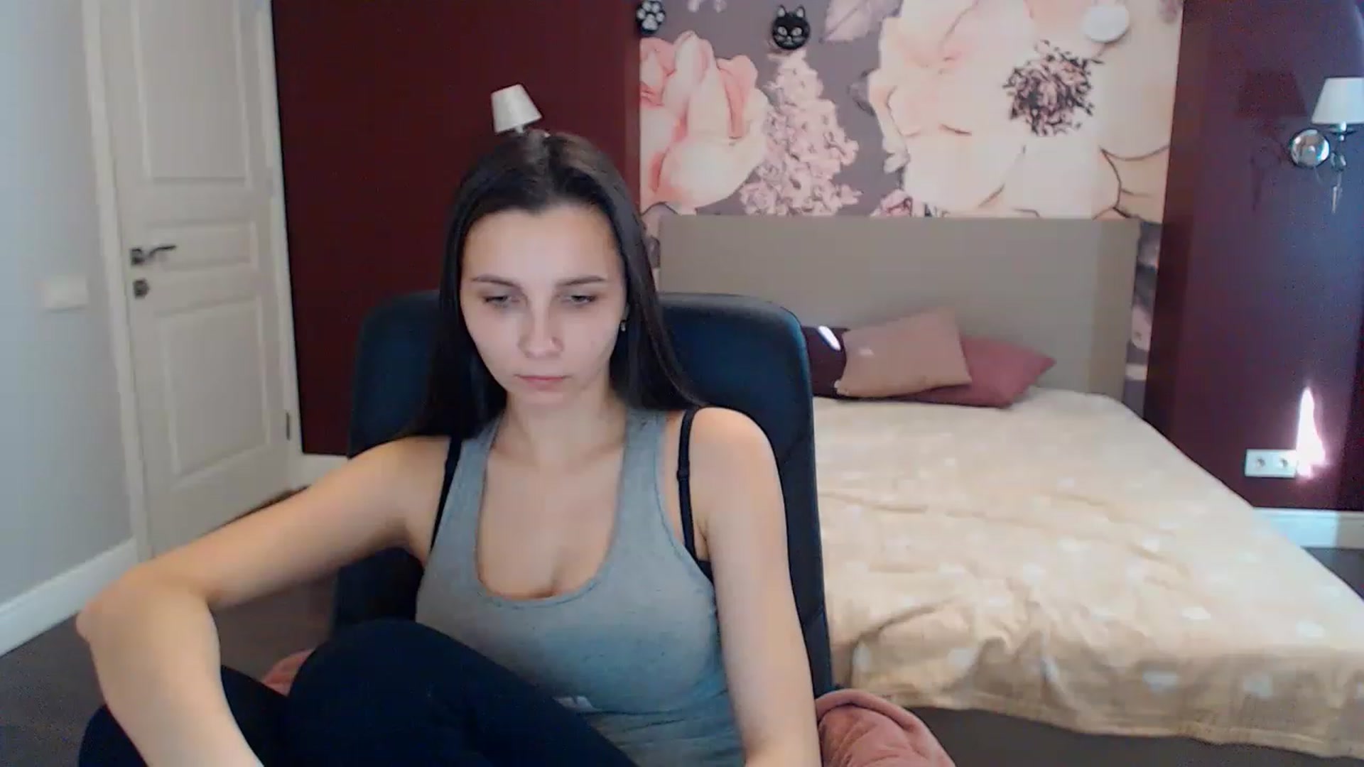 Gallery image thumbnail from Karina_Mils's myfreecams stream on, 02/02/2023, 10:49 image 12 of 20