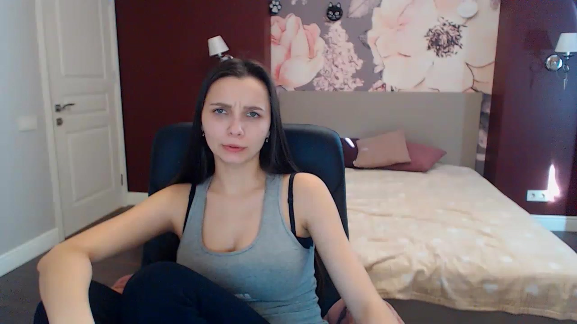 Gallery image thumbnail from Karina_Mils's myfreecams stream on, 02/02/2023, 10:49 image 13 of 20