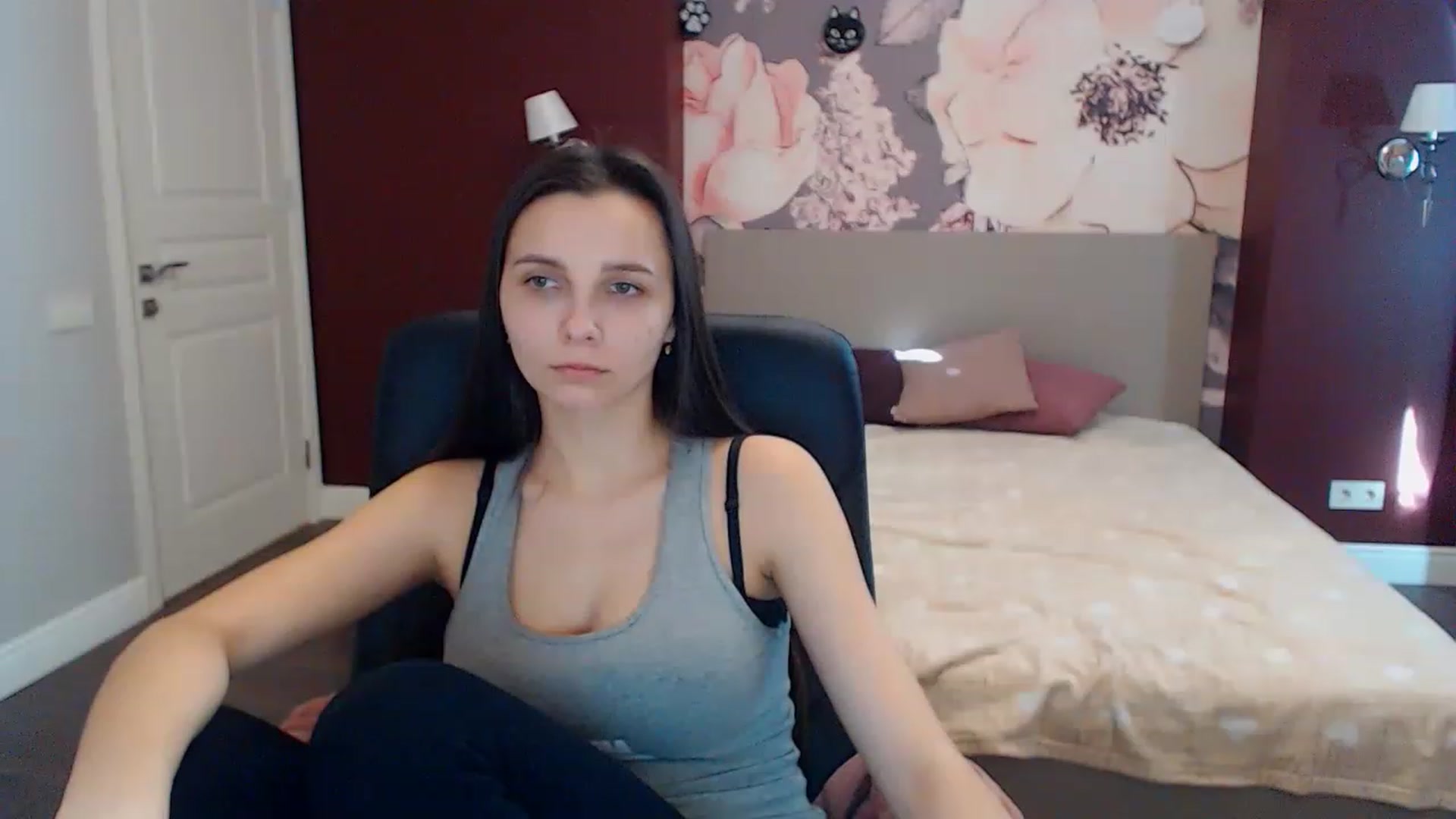 Gallery image thumbnail from Karina_Mils's myfreecams stream on, 02/02/2023, 10:49 image 5 of 20