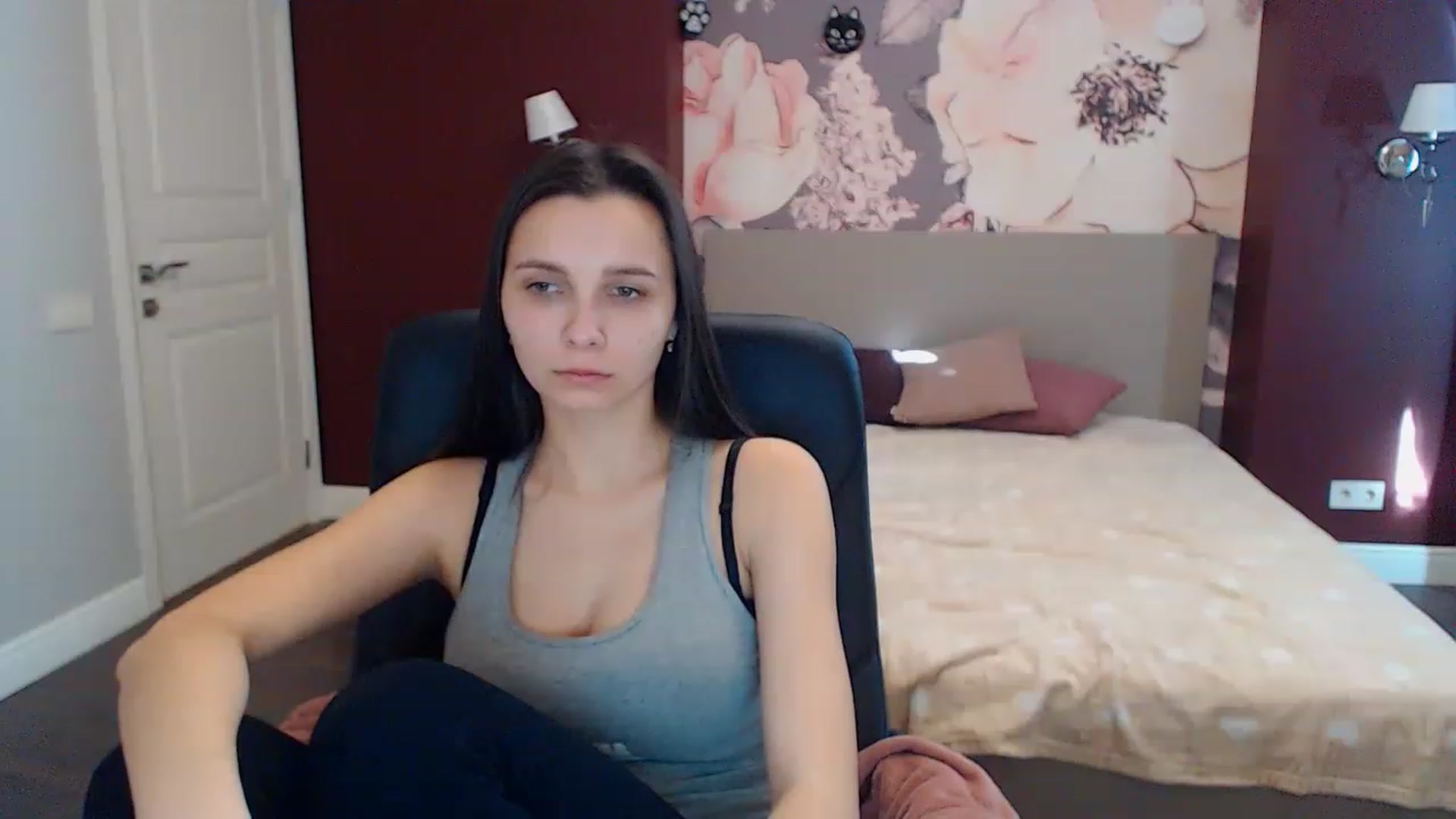 Gallery image thumbnail from Karina_Mils's myfreecams stream on, 02/02/2023, 10:49 image 6 of 20