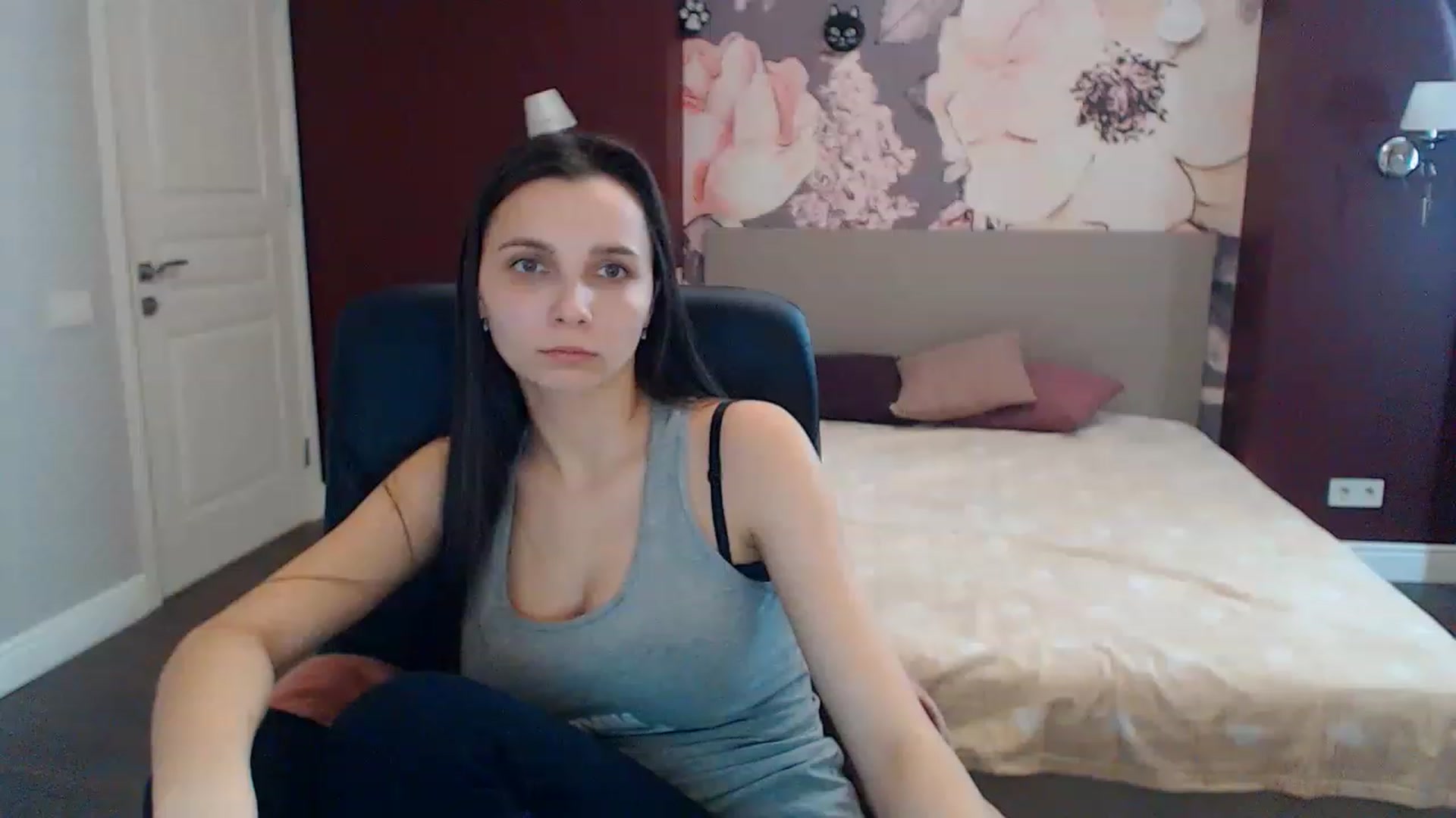 Gallery image thumbnail from Karina_Mils's myfreecams stream on, 02/02/2023, 11:51 image 4 of 20