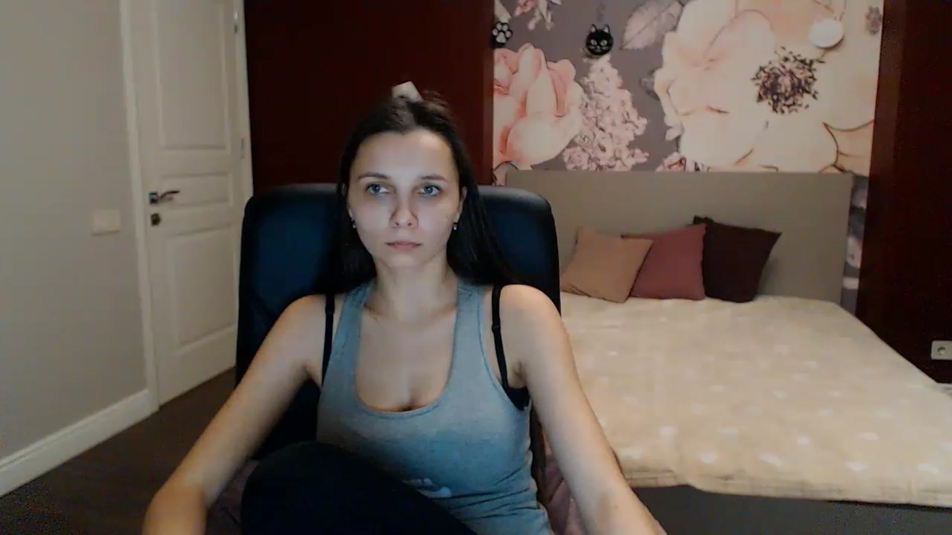 Gallery image thumbnail from Karina_Mils's myfreecams stream on, 02/03/2023, 15:25 image 20 of 20