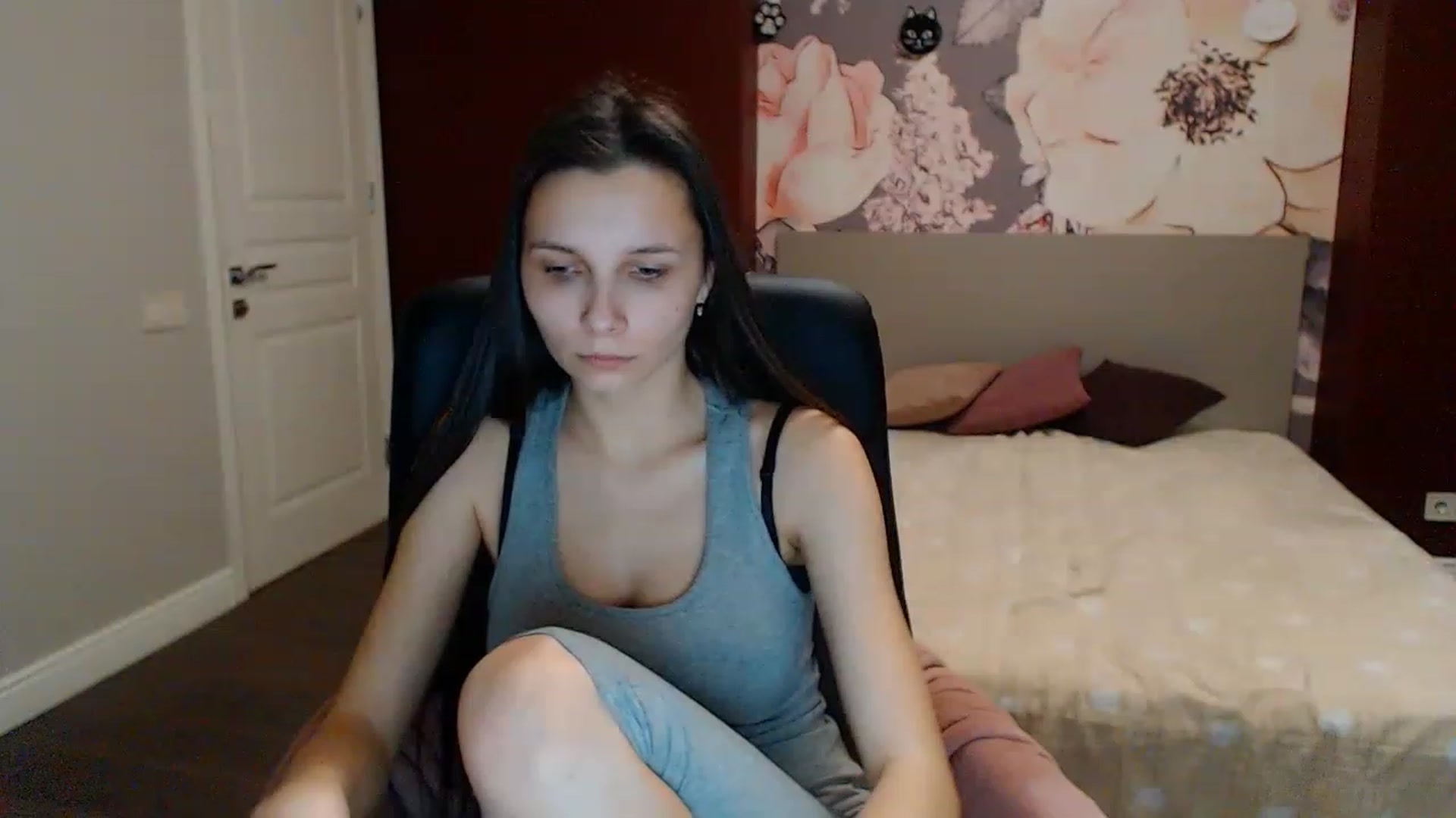 Gallery image thumbnail from Karina_Mils's myfreecams stream on, 02/03/2023, 16:07 image 6 of 20