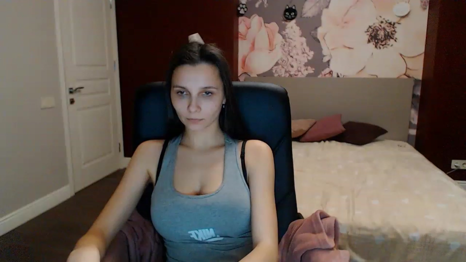 Gallery image thumbnail from Karina_Mils's myfreecams stream on, 02/03/2023, 18:10 image 19 of 20