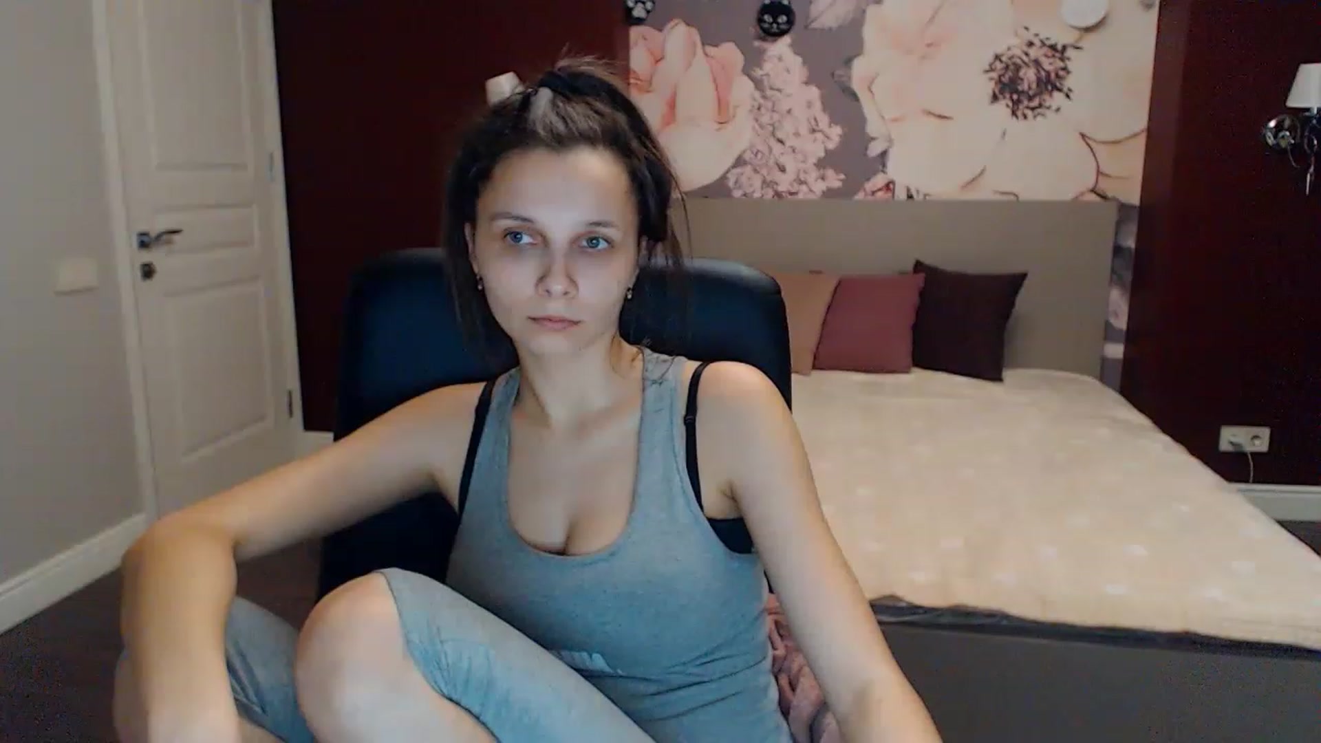 Gallery image thumbnail from Karina_Mils's myfreecams stream on, 02/04/2023, 15:22 image 20 of 20