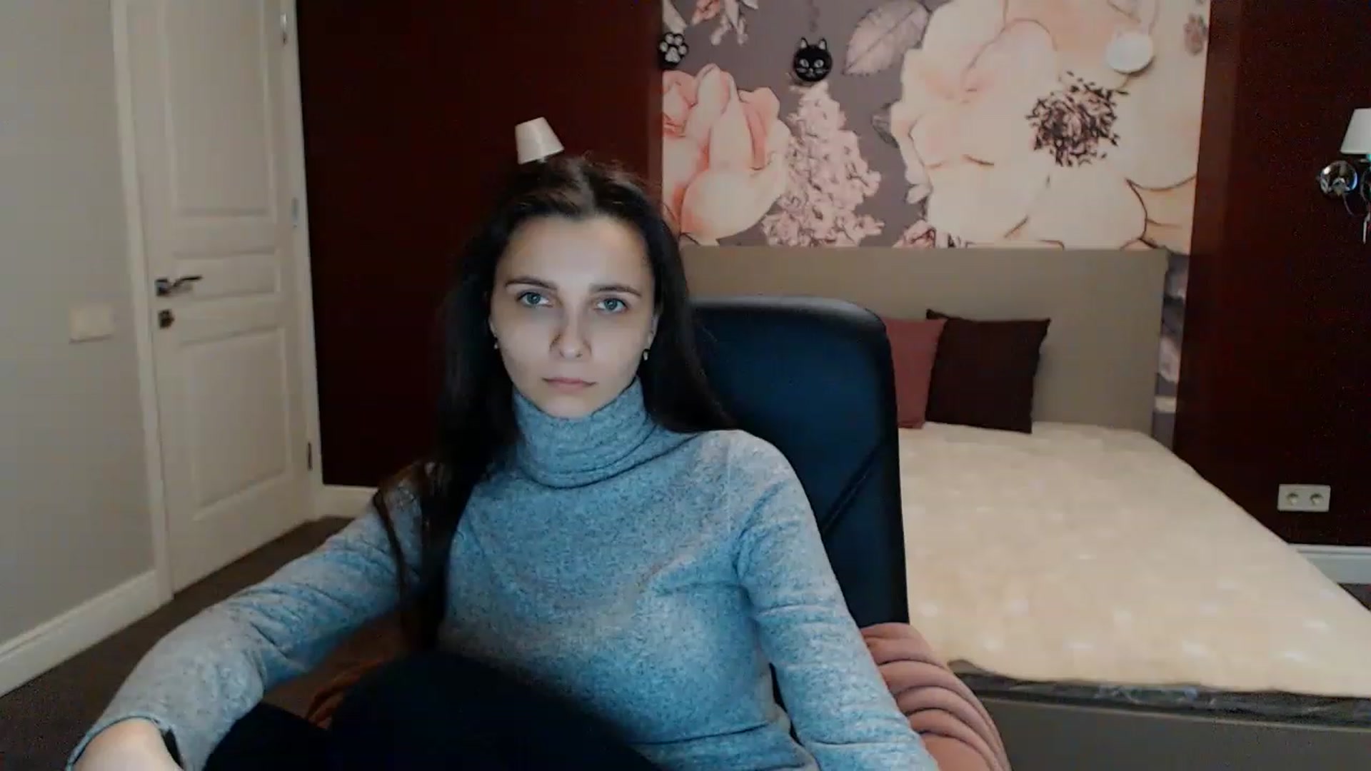Gallery image thumbnail from Karina_Mils's myfreecams stream on, 02/05/2023, 13:04 image 9 of 20