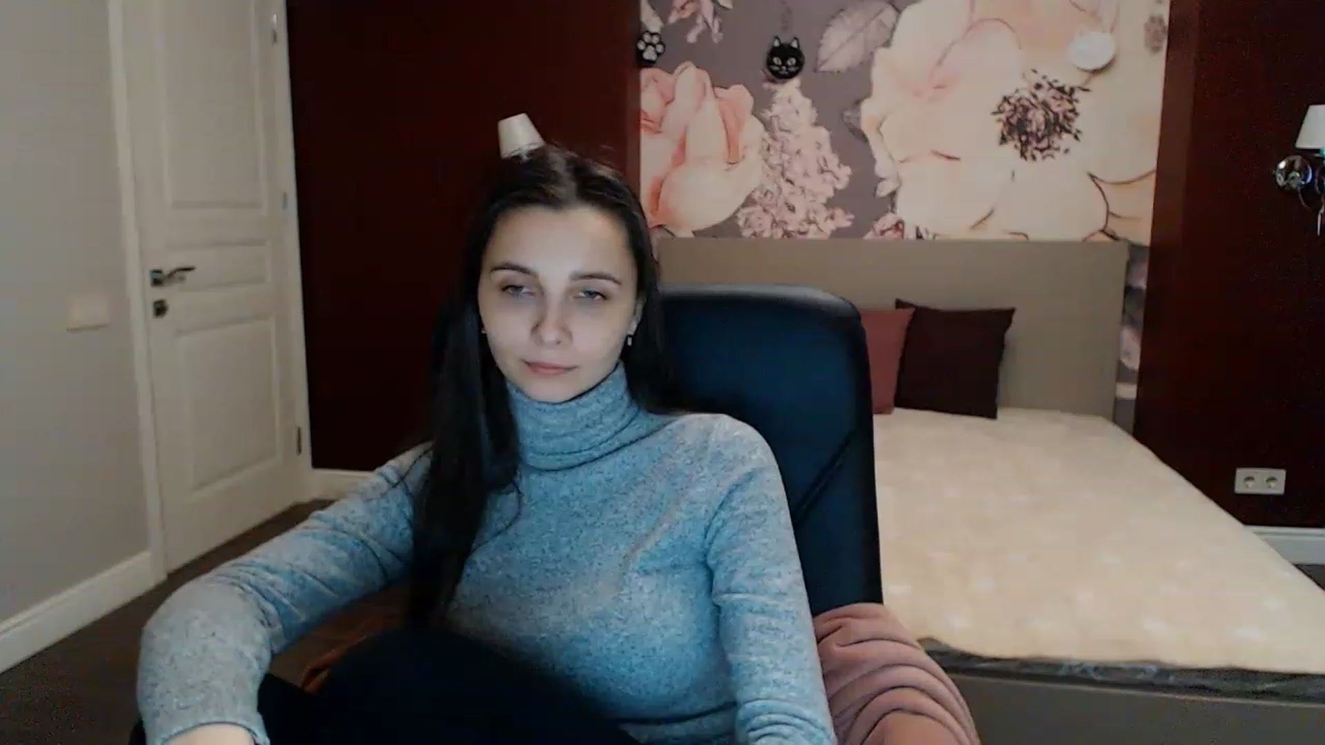 Gallery image thumbnail from Karina_Mils's myfreecams stream on, 02/05/2023, 13:04 image 6 of 20