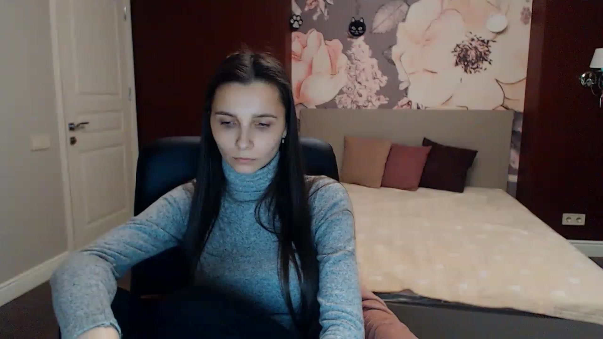 Gallery image thumbnail from Karina_Mils's myfreecams stream on, 02/05/2023, 16:49 image 15 of 20