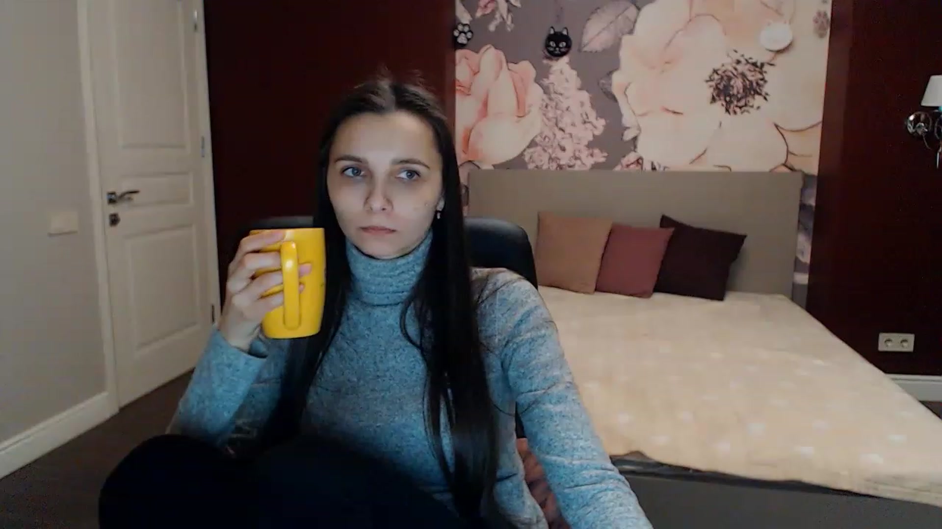 Gallery image thumbnail from Karina_Mils's myfreecams stream on, 02/05/2023, 16:49 image 7 of 20