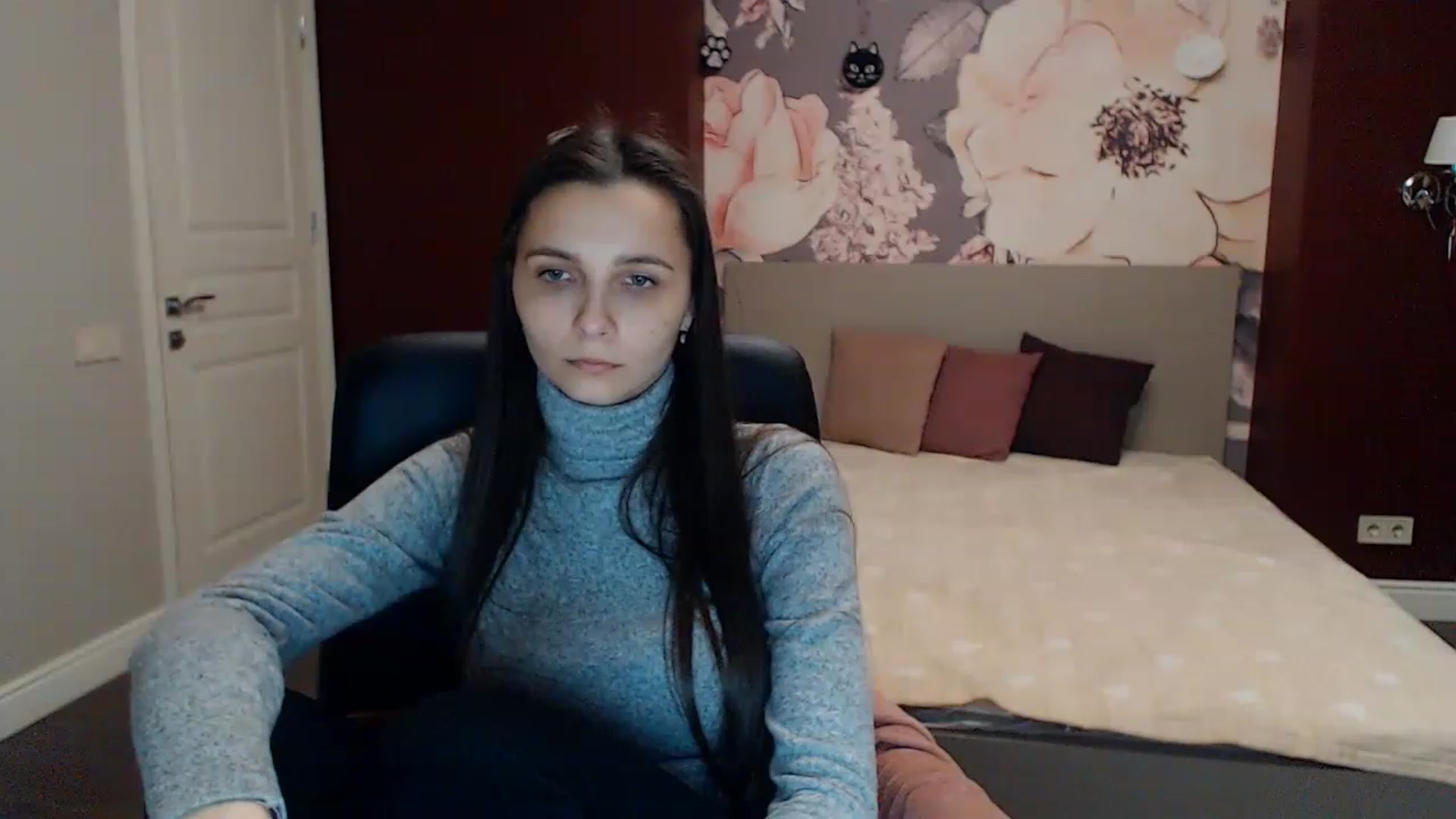 Gallery image thumbnail from Karina_Mils's myfreecams stream on, 02/05/2023, 16:49 image 11 of 20