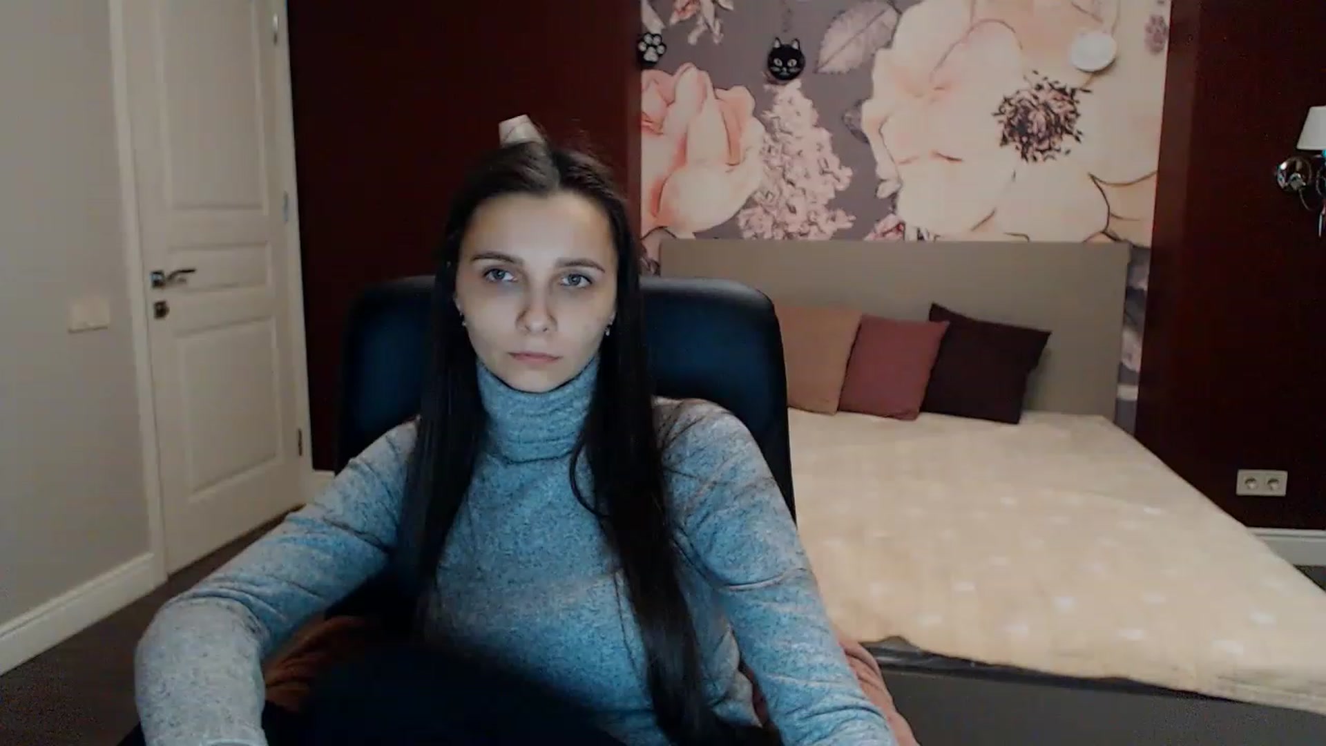 Gallery image thumbnail from Karina_Mils's myfreecams stream on, 02/05/2023, 16:49 image 2 of 20