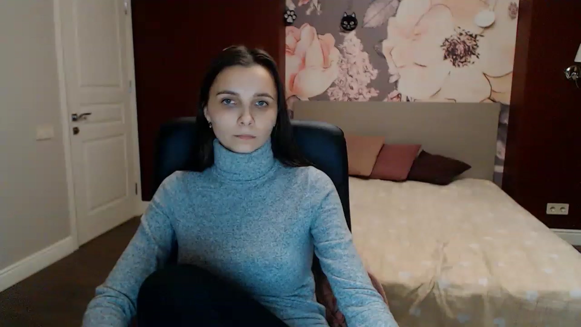 Gallery image thumbnail from Karina_Mils's myfreecams stream on, 02/05/2023, 17:50 image 2 of 20