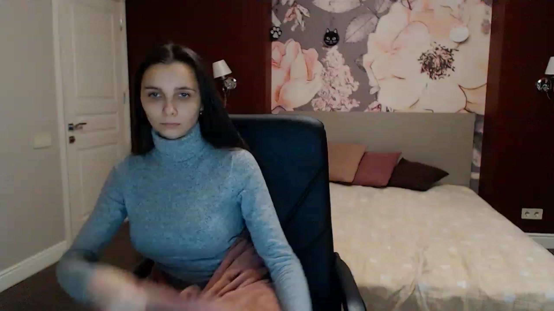Gallery image thumbnail from Karina_Mils's myfreecams stream on, 02/05/2023, 17:50 image 6 of 20
