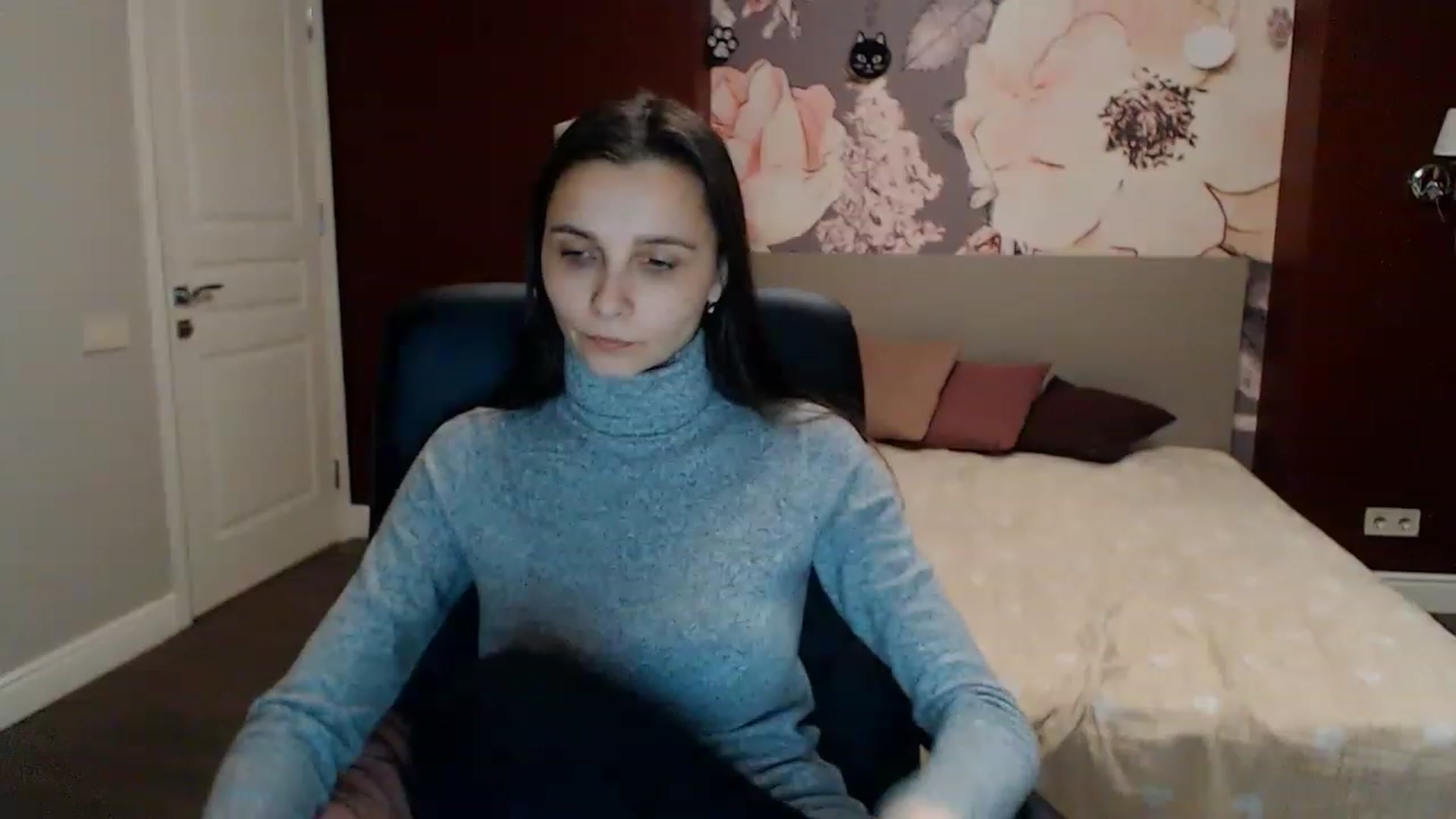 Gallery image thumbnail from Karina_Mils's myfreecams stream on, 02/05/2023, 17:50 image 16 of 20