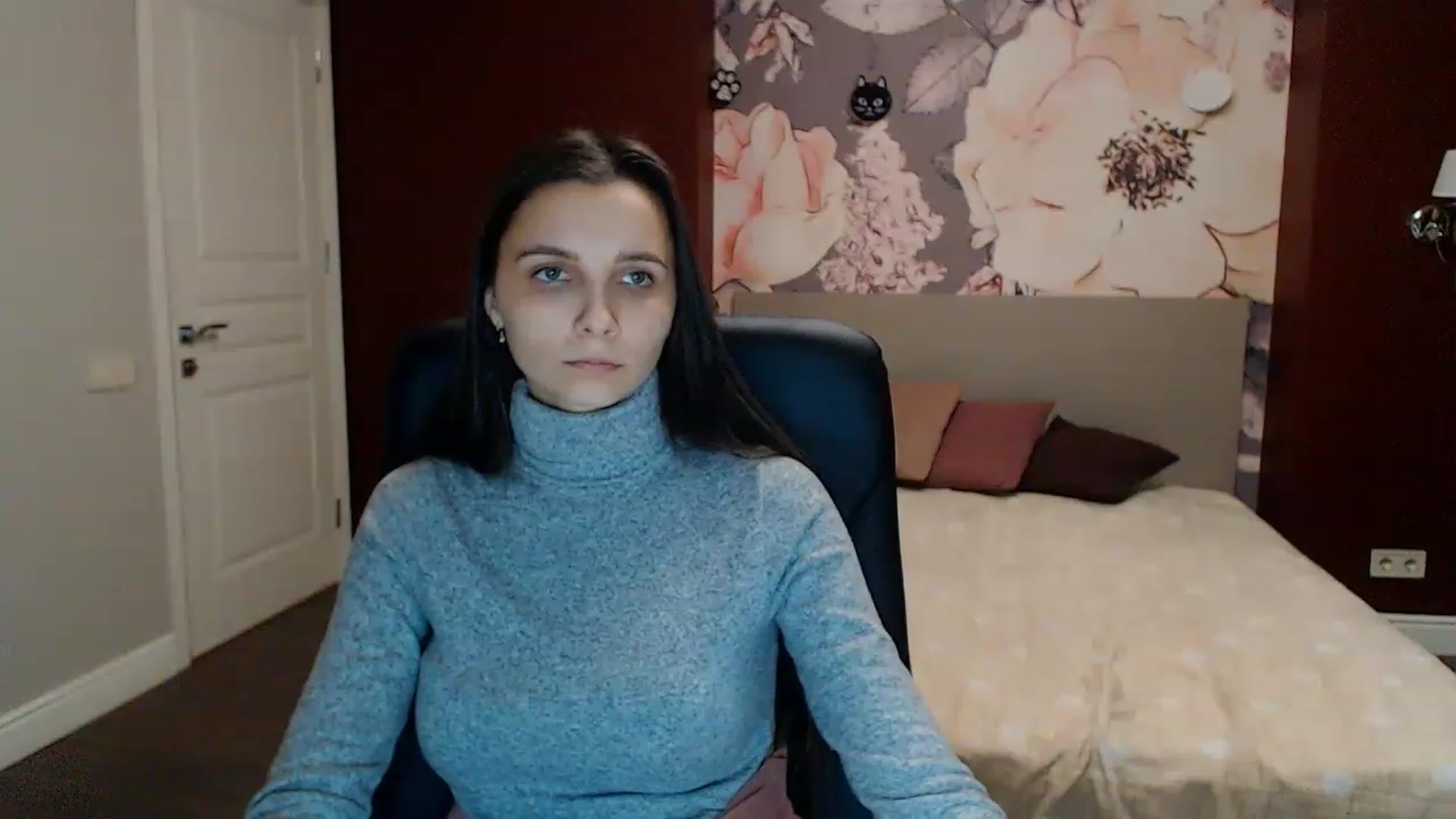 Gallery image thumbnail from Karina_Mils's myfreecams stream on, 02/05/2023, 17:50 image 13 of 20