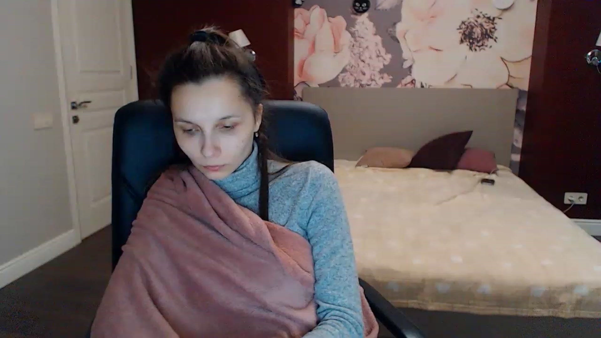 Gallery image thumbnail from Karina_Mils's myfreecams stream on, 02/07/2023, 10:38 image 2 of 20