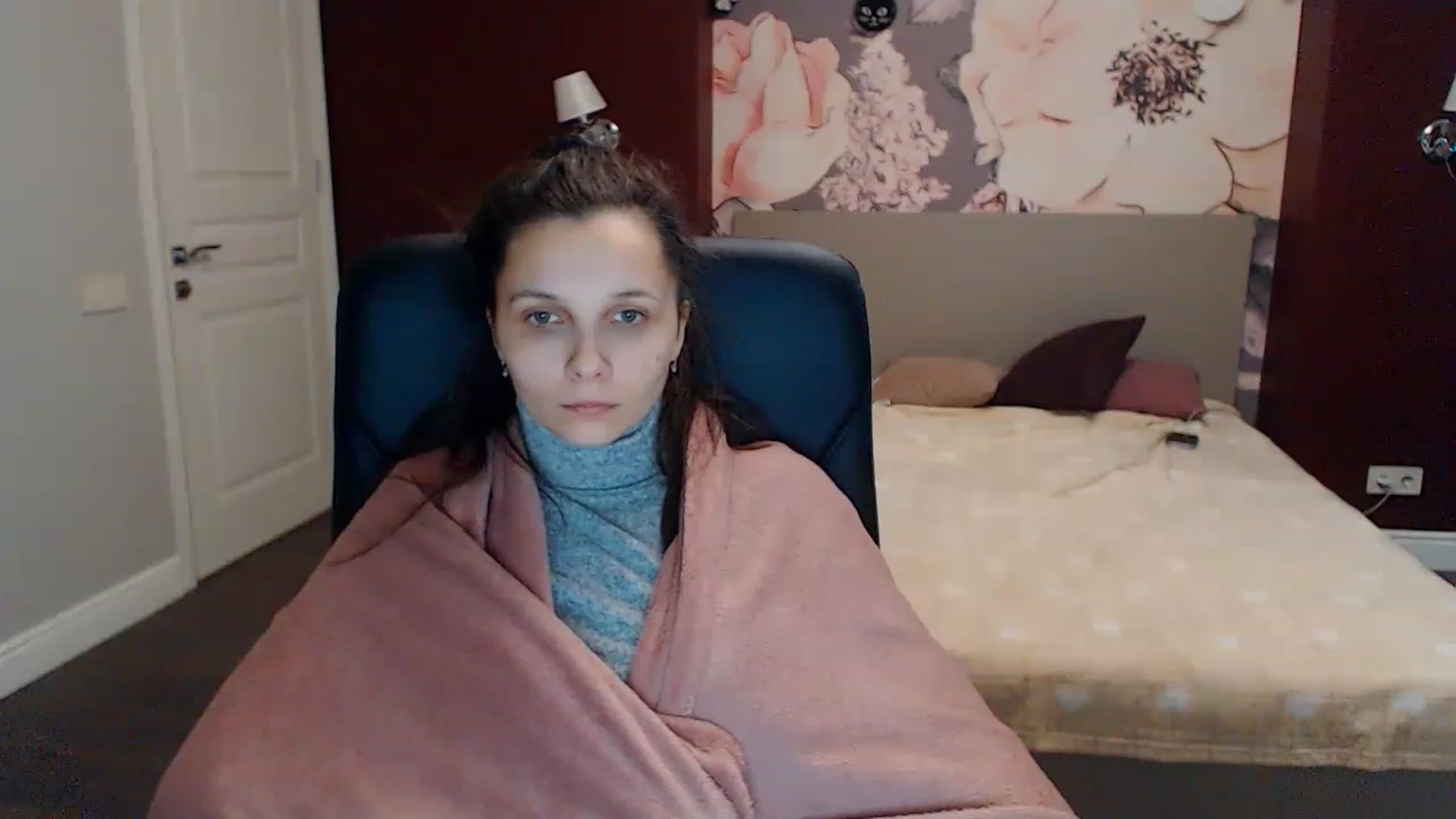 Gallery image thumbnail from Karina_Mils's myfreecams stream on, 02/07/2023, 10:38 image 8 of 20